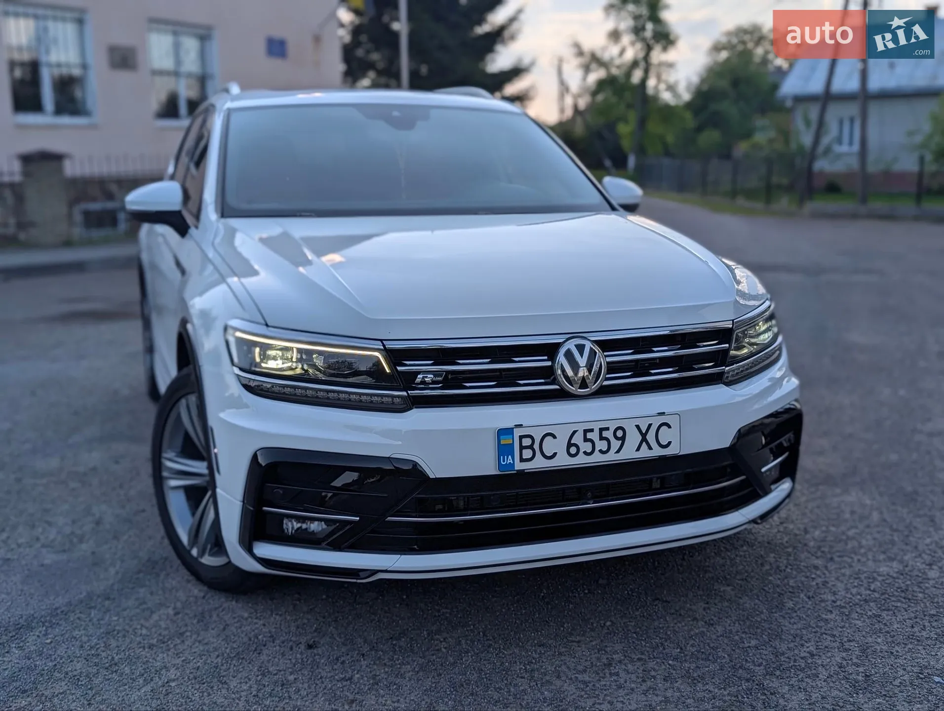 2018 Volkswagen Tiguan - мініатюра 2