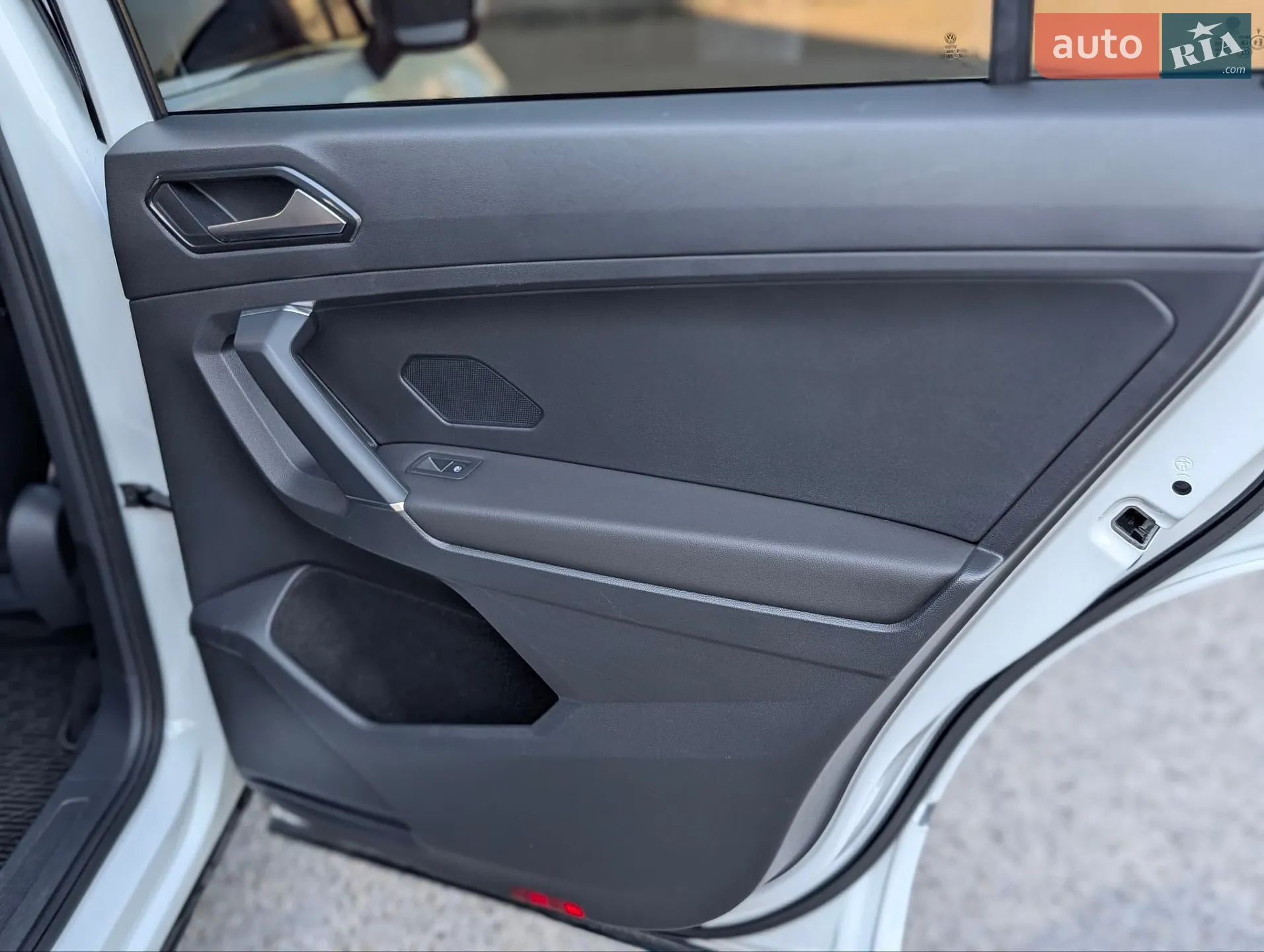 2018 Volkswagen Tiguan - мініатюра 52