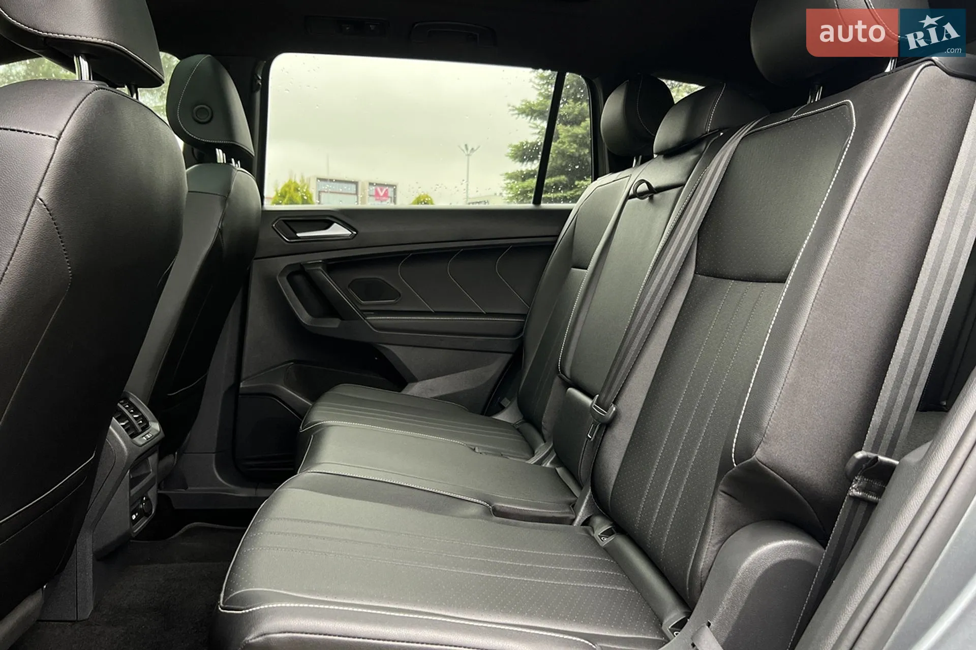 2022 Volkswagen Tiguan - мініатюра 24
