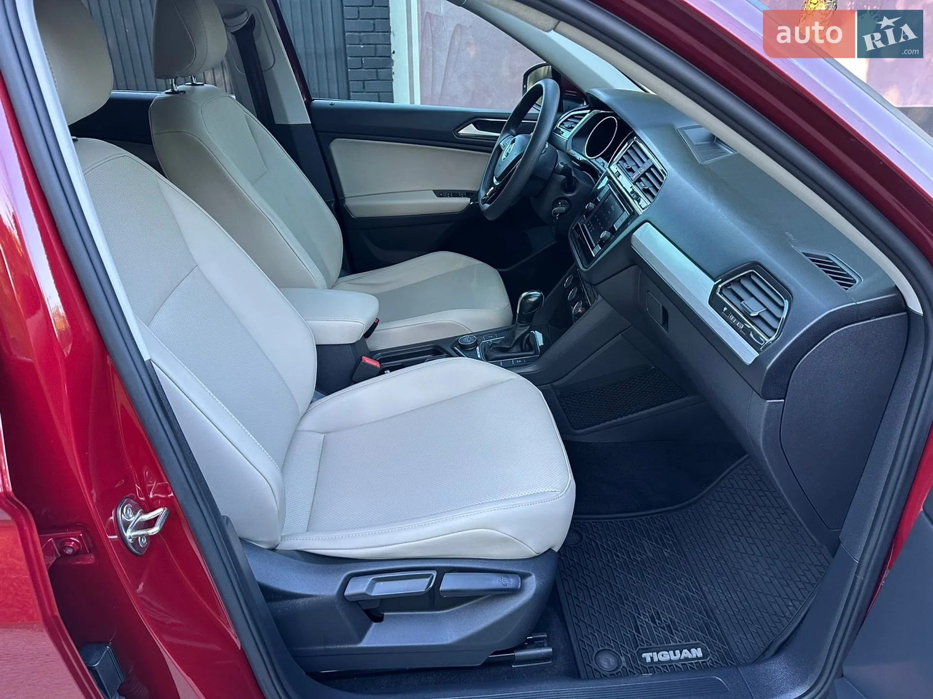 2018 Volkswagen Tiguan - мініатюра 47