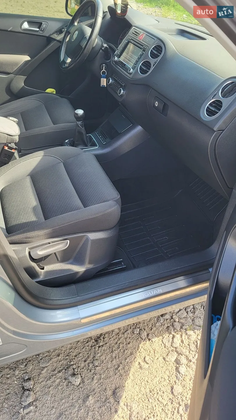 2010 Volkswagen Tiguan - мініатюра 28