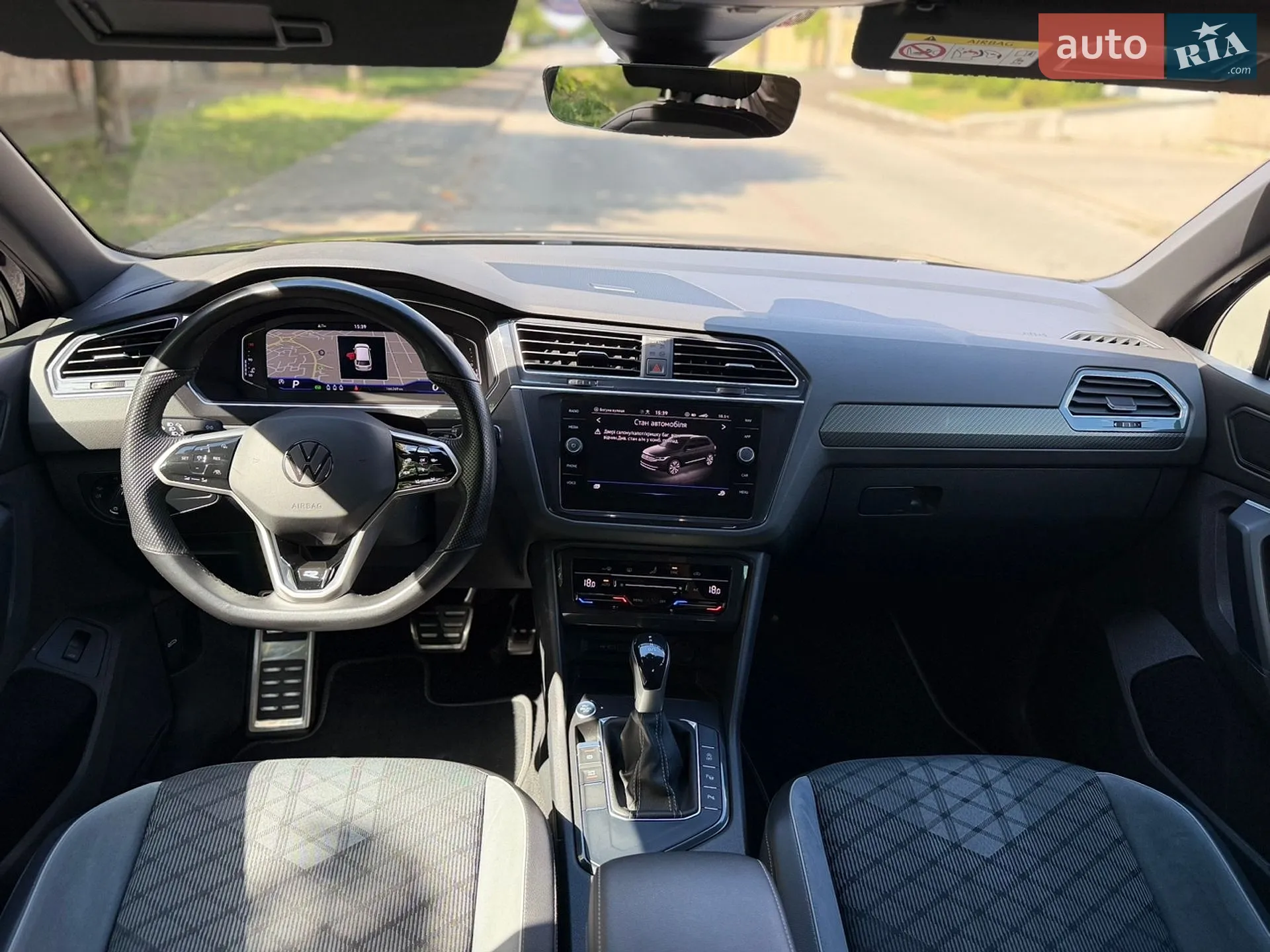 2021 Volkswagen Tiguan - мініатюра 25