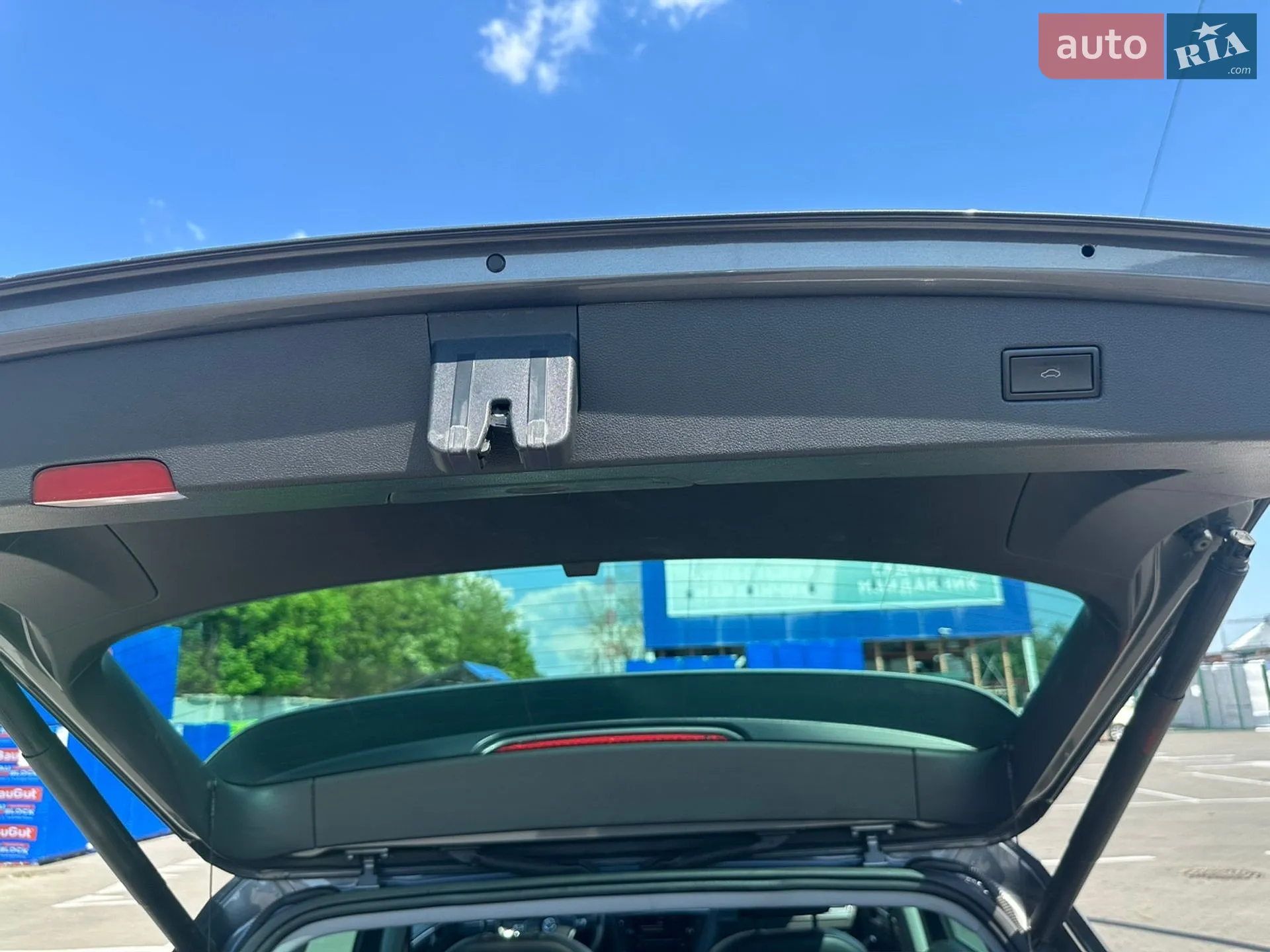 2018 Volkswagen Tiguan - мініатюра 24