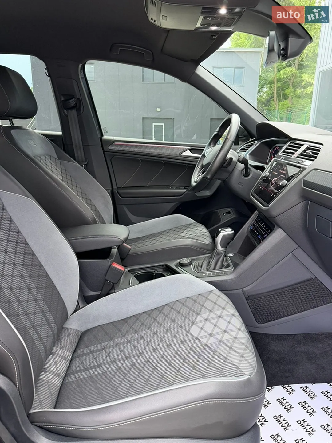 2023 Volkswagen Tiguan - мініатюра 31