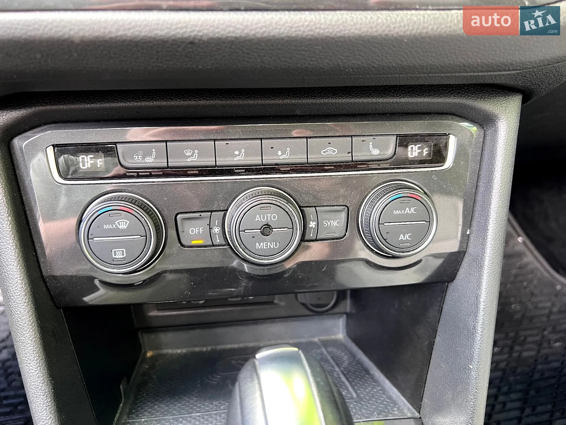 2021 Volkswagen Tiguan - мініатюра 23