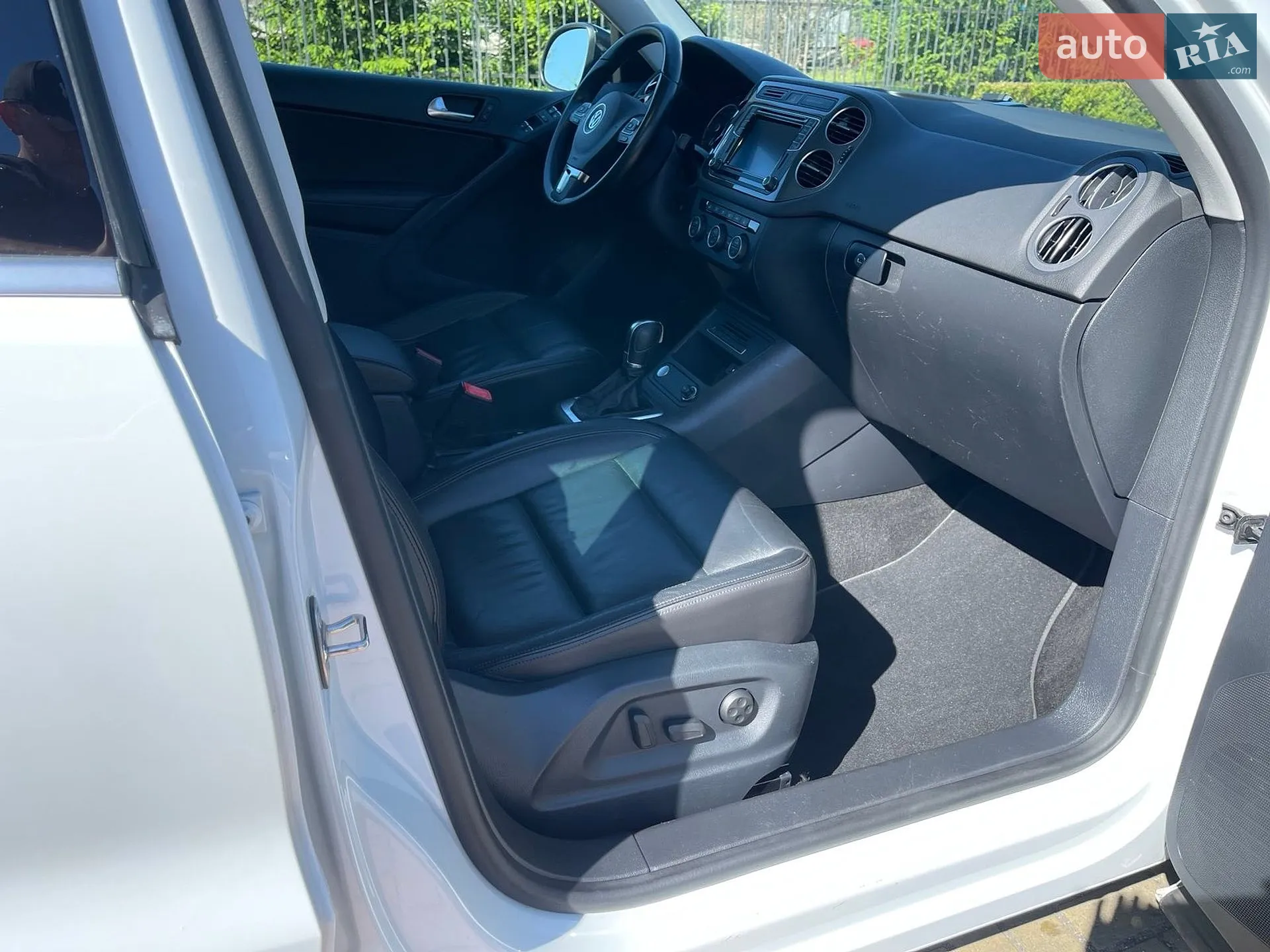 2016 Volkswagen Tiguan - мініатюра 22