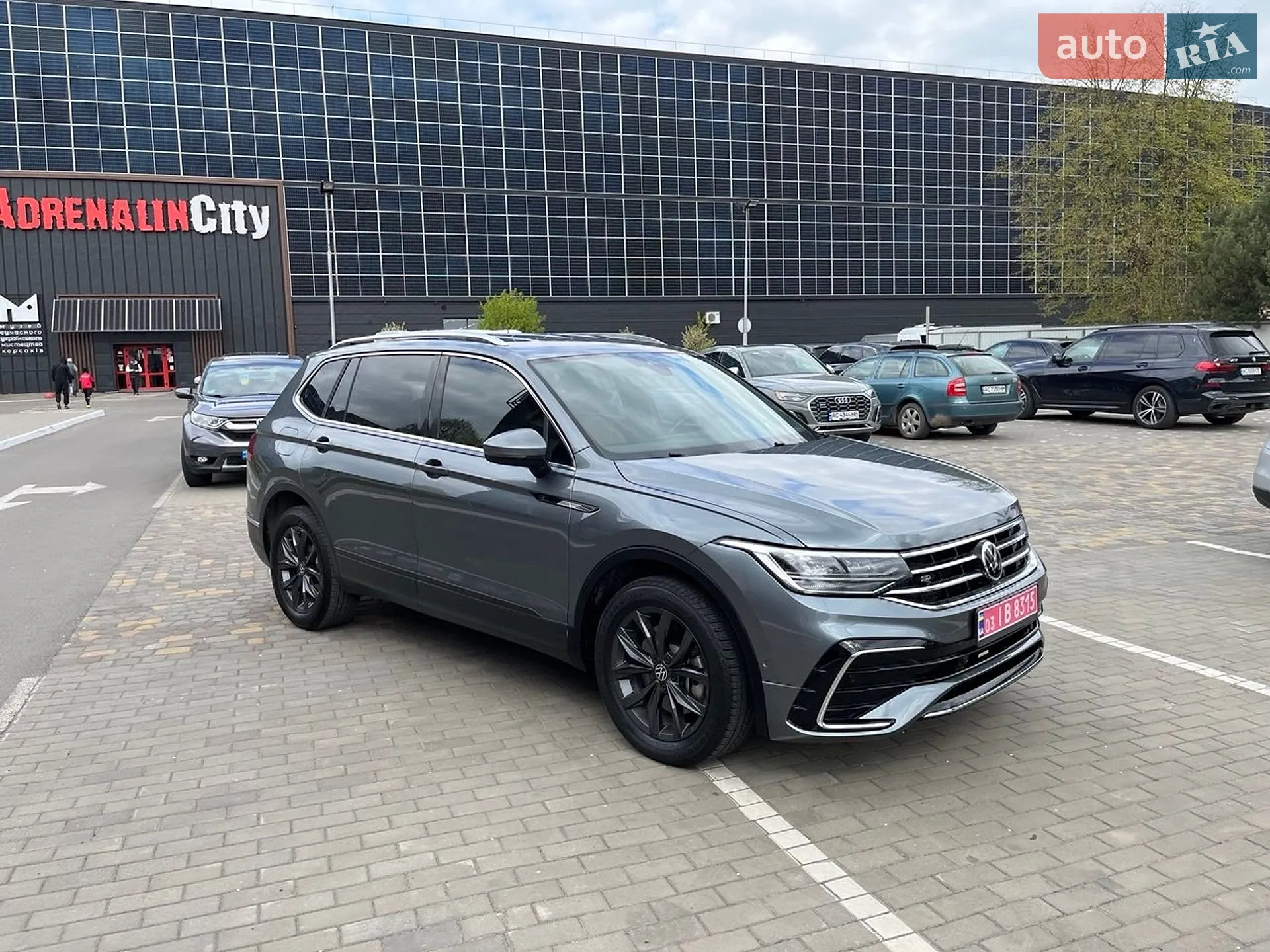 2022 Volkswagen Tiguan - мініатюра 31