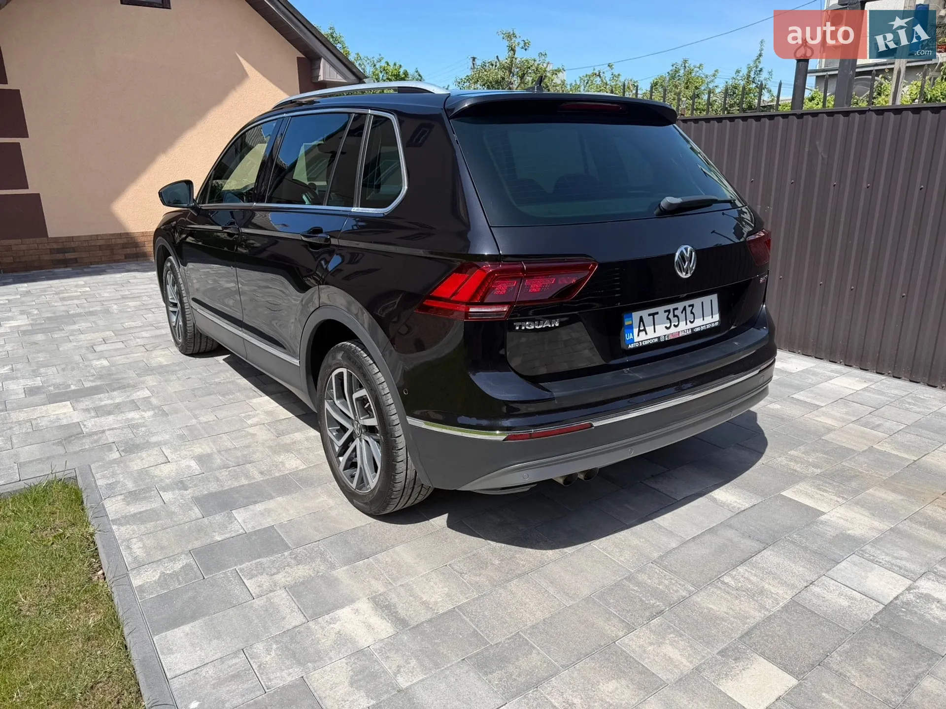 Volkswagen Tiguan 2019 VIN WVGZZZ5NZKW898447 фото оголошення 8 з 22