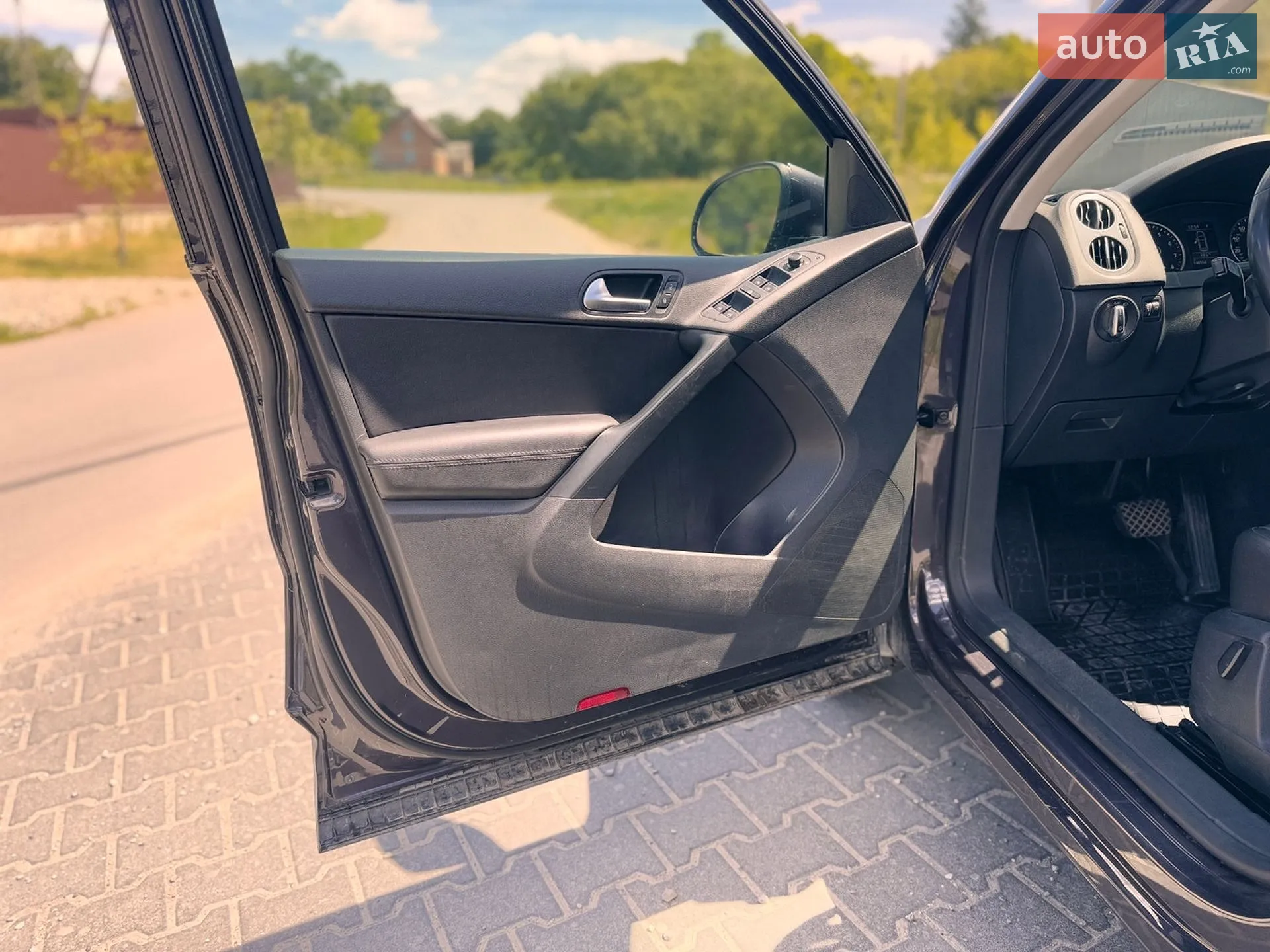 2015 Volkswagen Tiguan - мініатюра 41