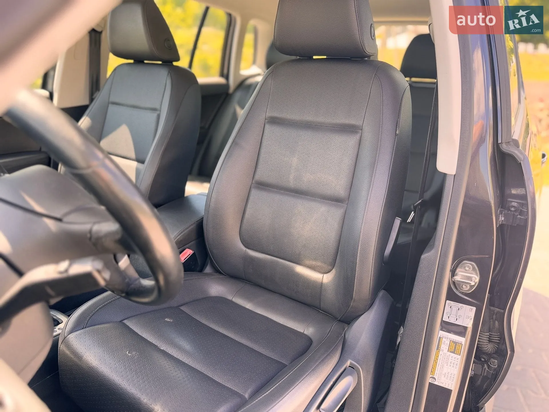 2015 Volkswagen Tiguan - мініатюра 44
