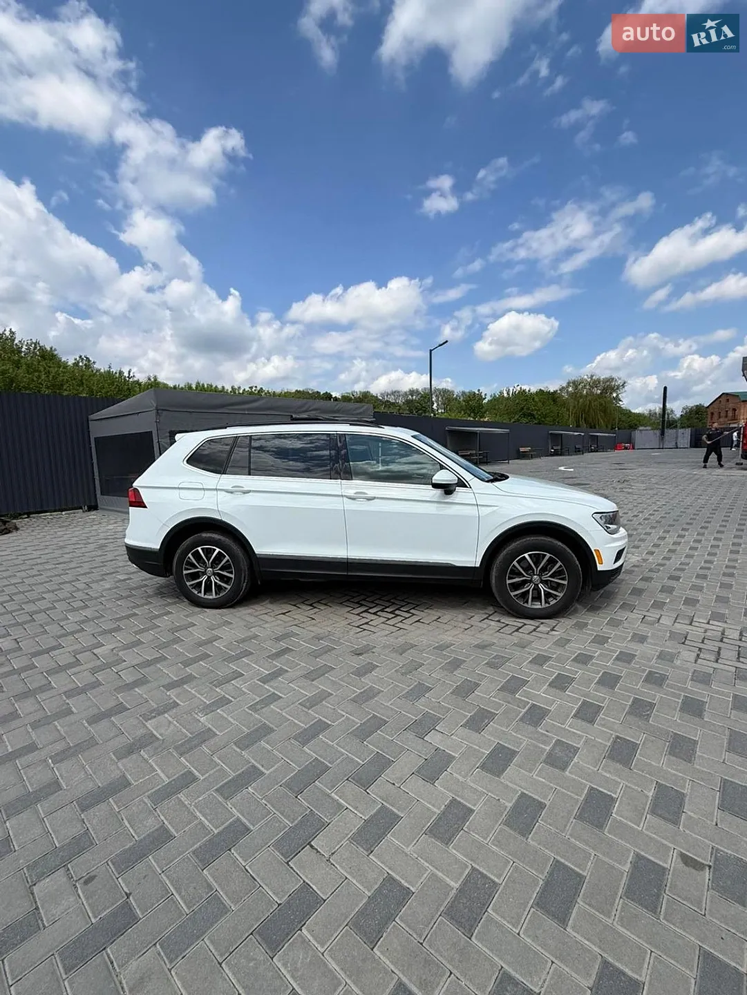 2019 Volkswagen Tiguan - мініатюра 10