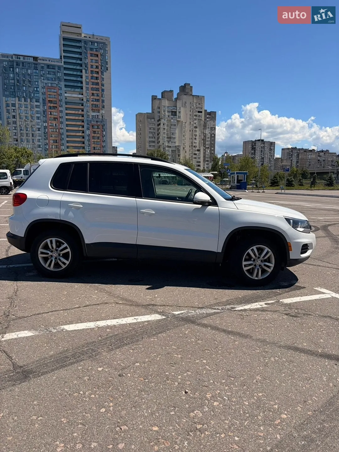 2016 Volkswagen Tiguan - мініатюра 4