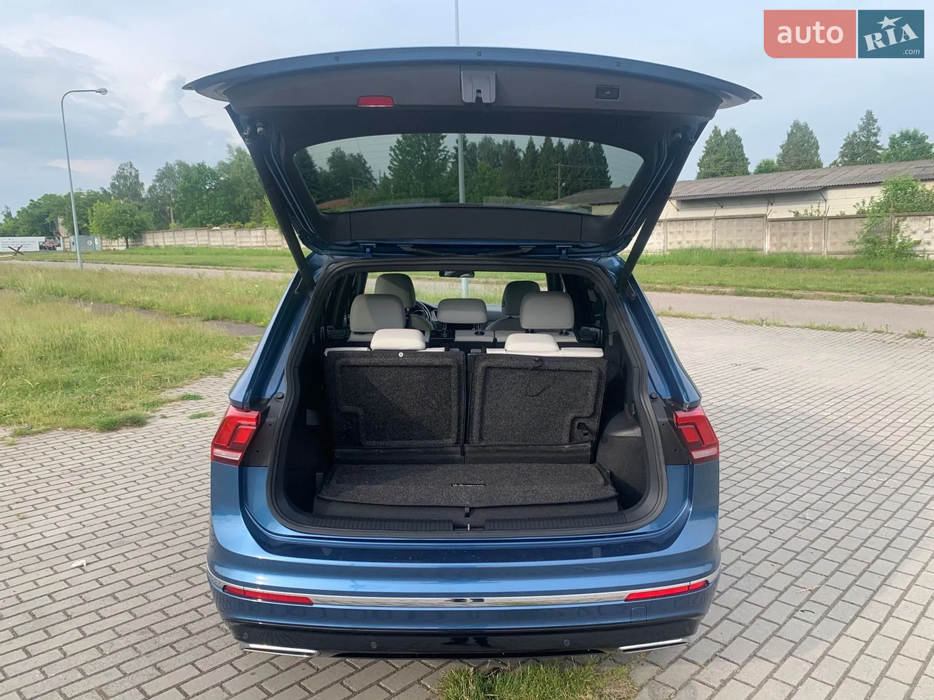 2018 Volkswagen Tiguan - мініатюра 19