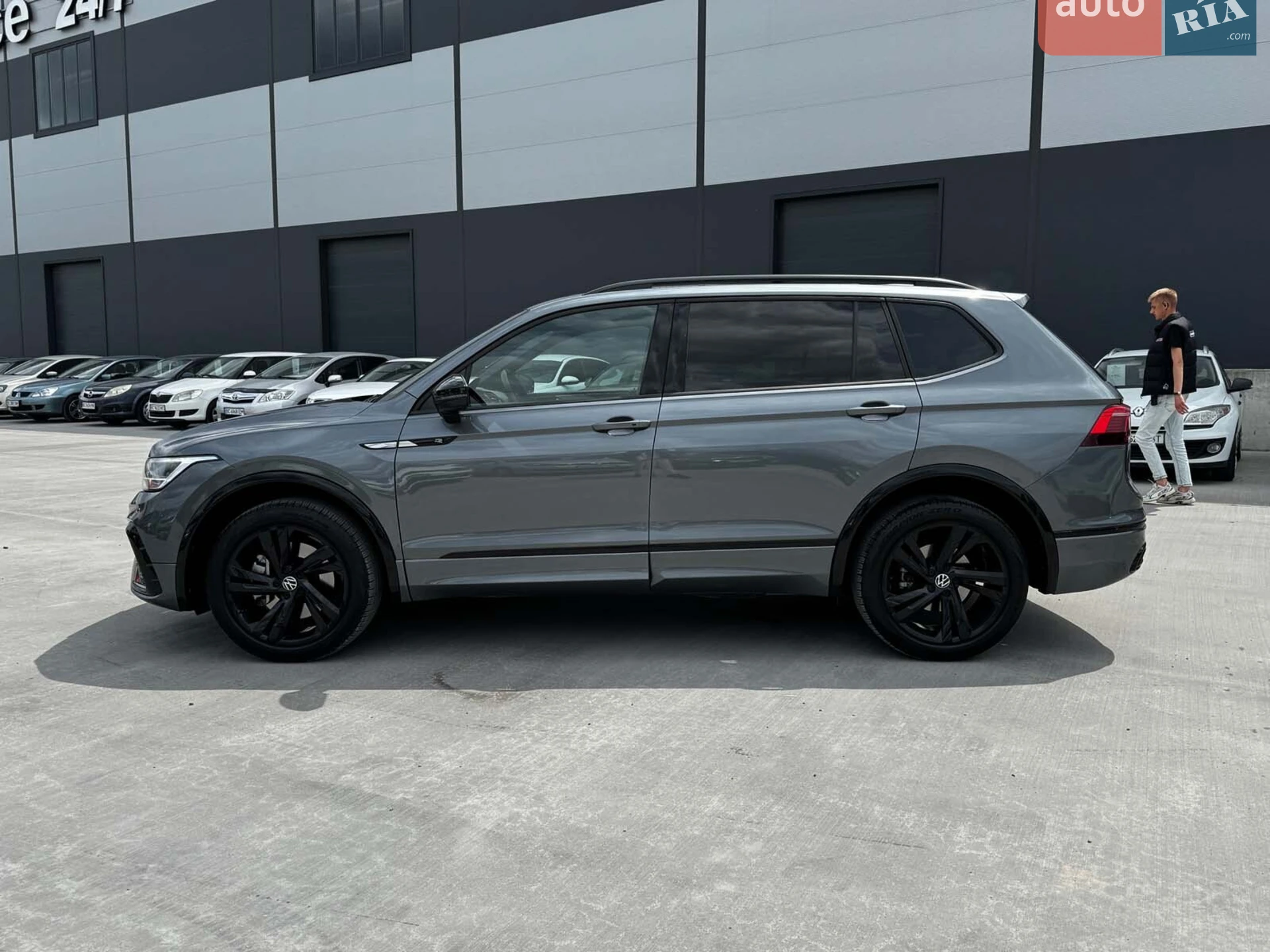 2022 Volkswagen Tiguan - мініатюра 6