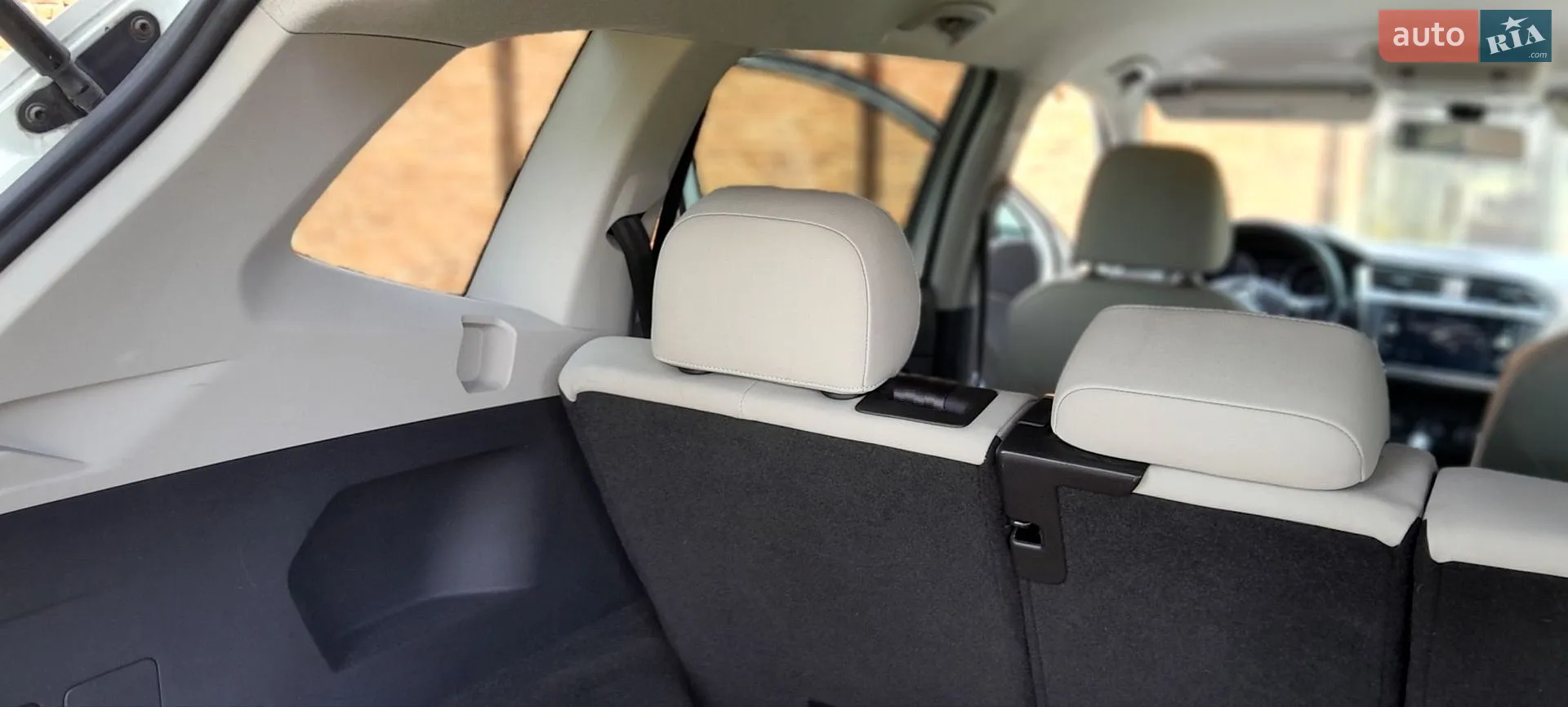 2018 Volkswagen Tiguan - мініатюра 38