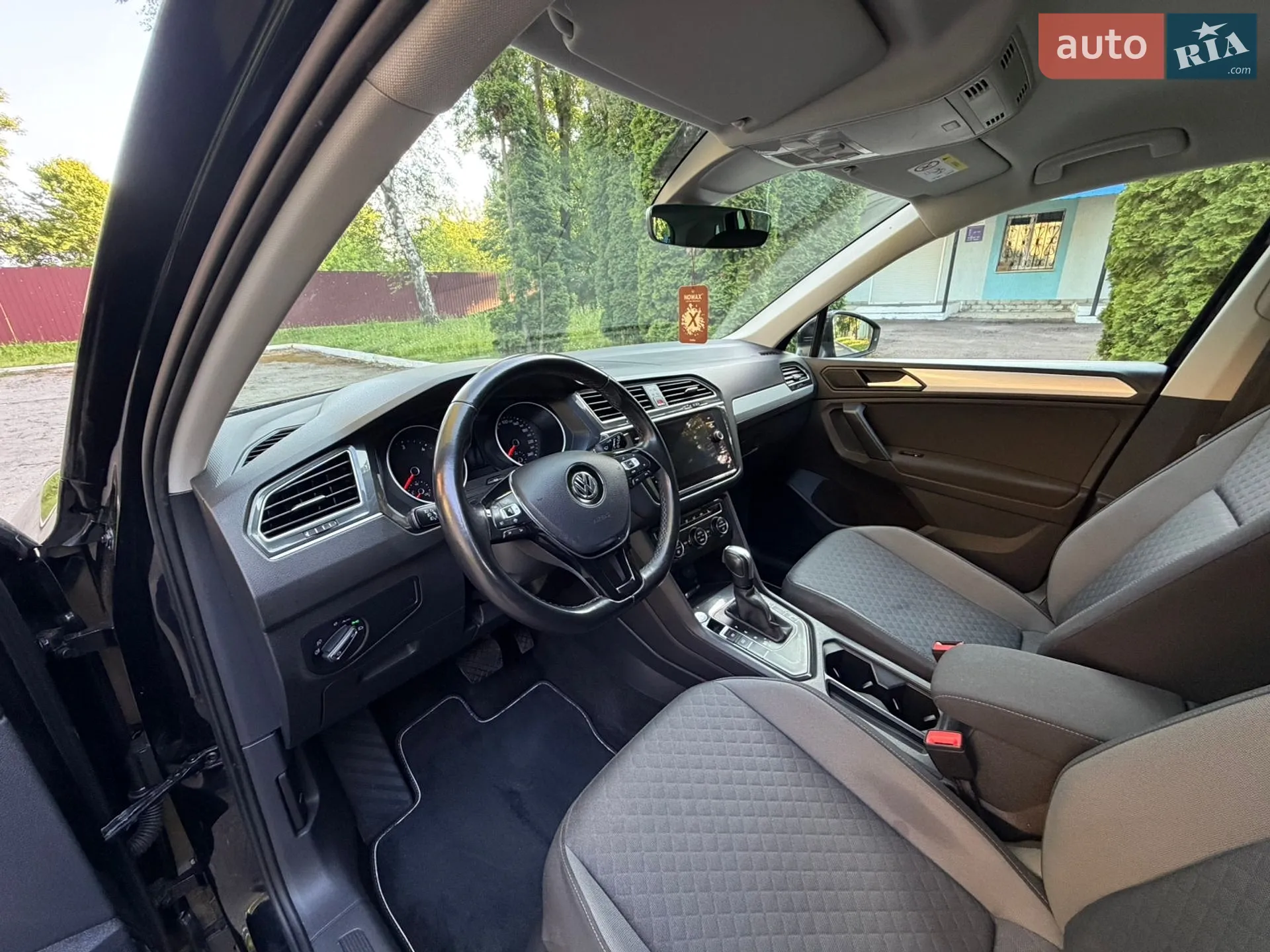 2020 Volkswagen Tiguan - мініатюра 33