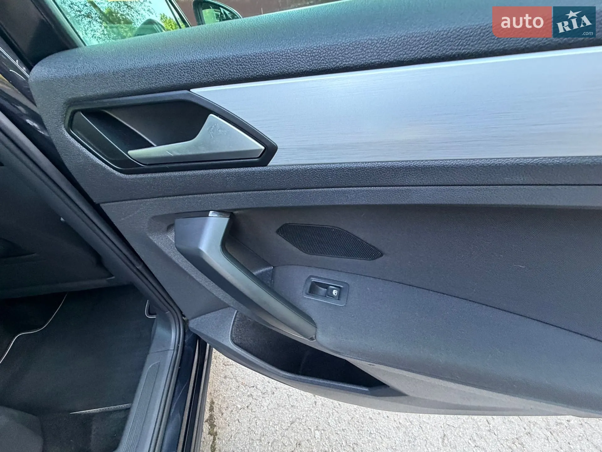 2020 Volkswagen Tiguan - мініатюра 65