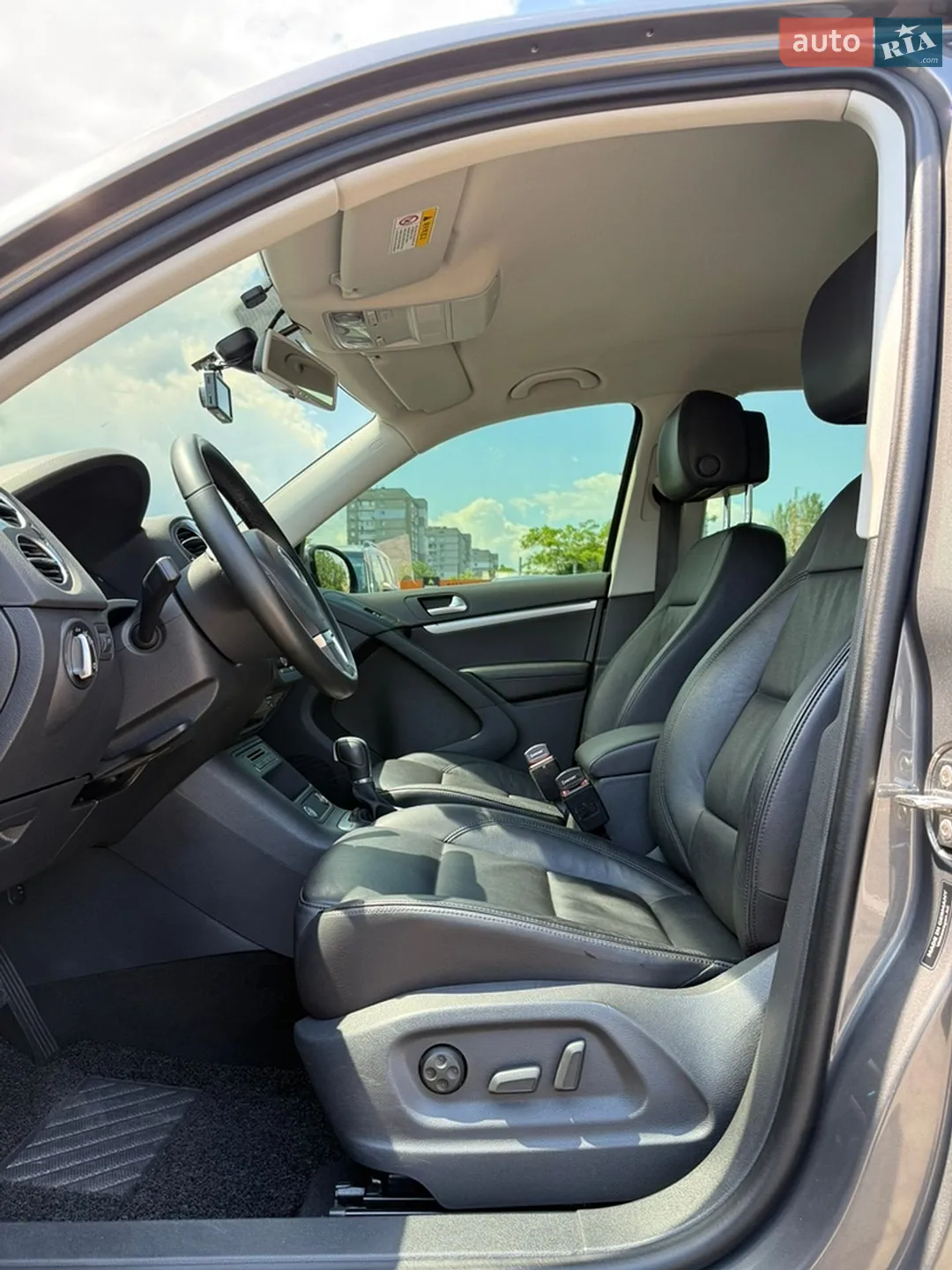 2014 Volkswagen Tiguan - мініатюра 16