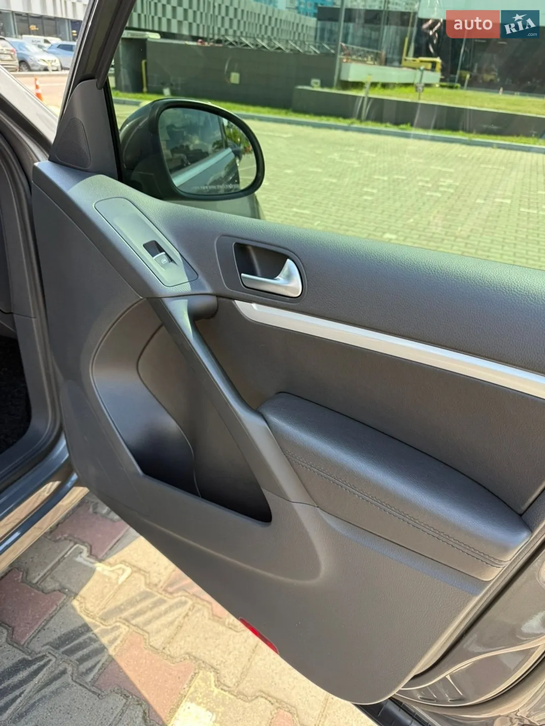 2014 Volkswagen Tiguan - мініатюра 20