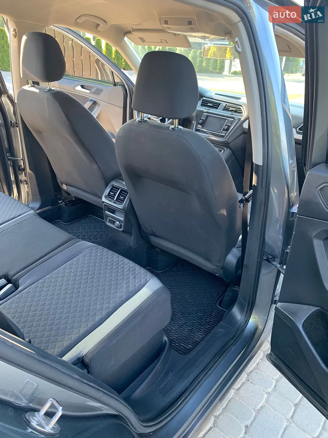2018 Volkswagen Tiguan - мініатюра 16