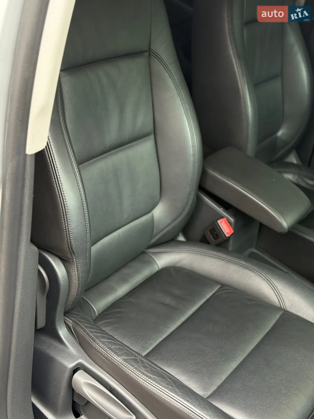 2014 Volkswagen Tiguan - мініатюра 32
