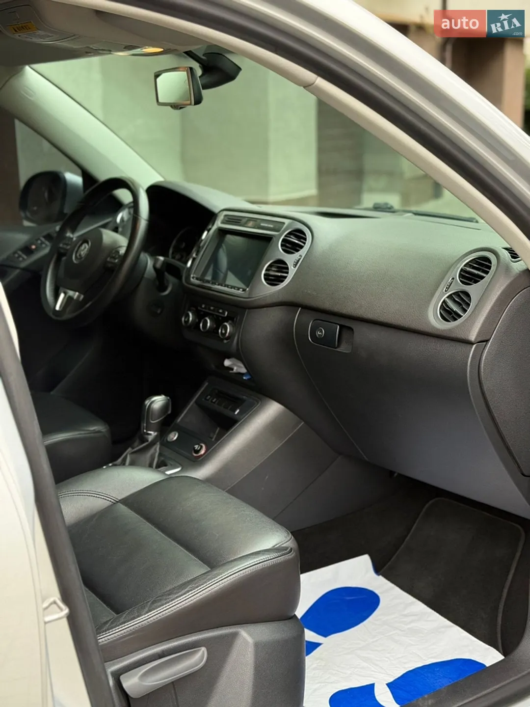 2014 Volkswagen Tiguan - мініатюра 33