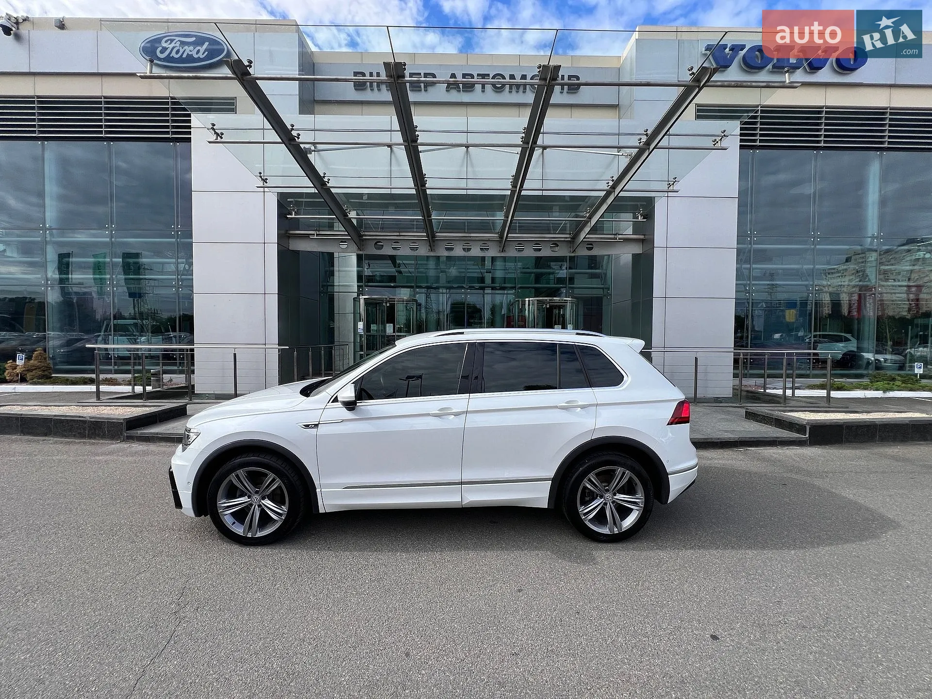 2019 Volkswagen Tiguan - мініатюра 4