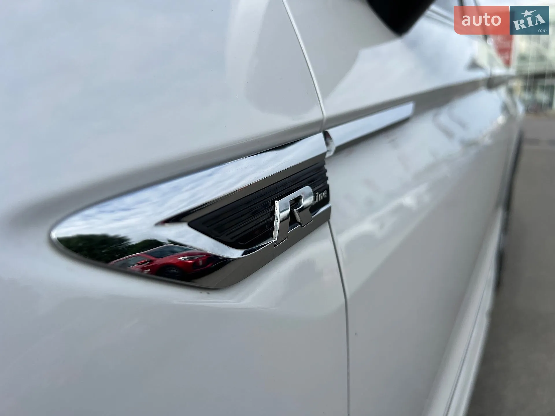 2019 Volkswagen Tiguan - мініатюра 12