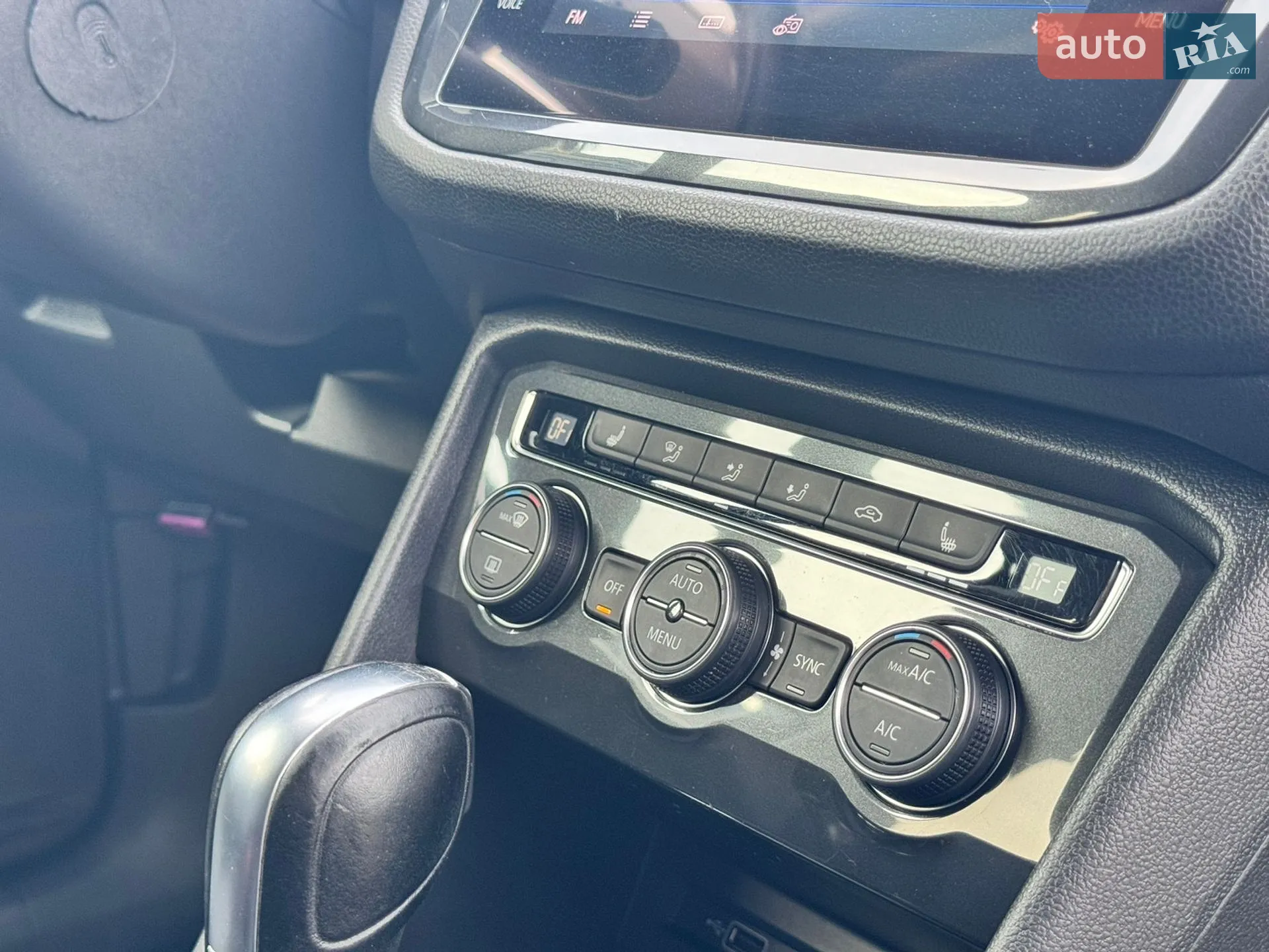 2018 Volkswagen Tiguan - мініатюра 27