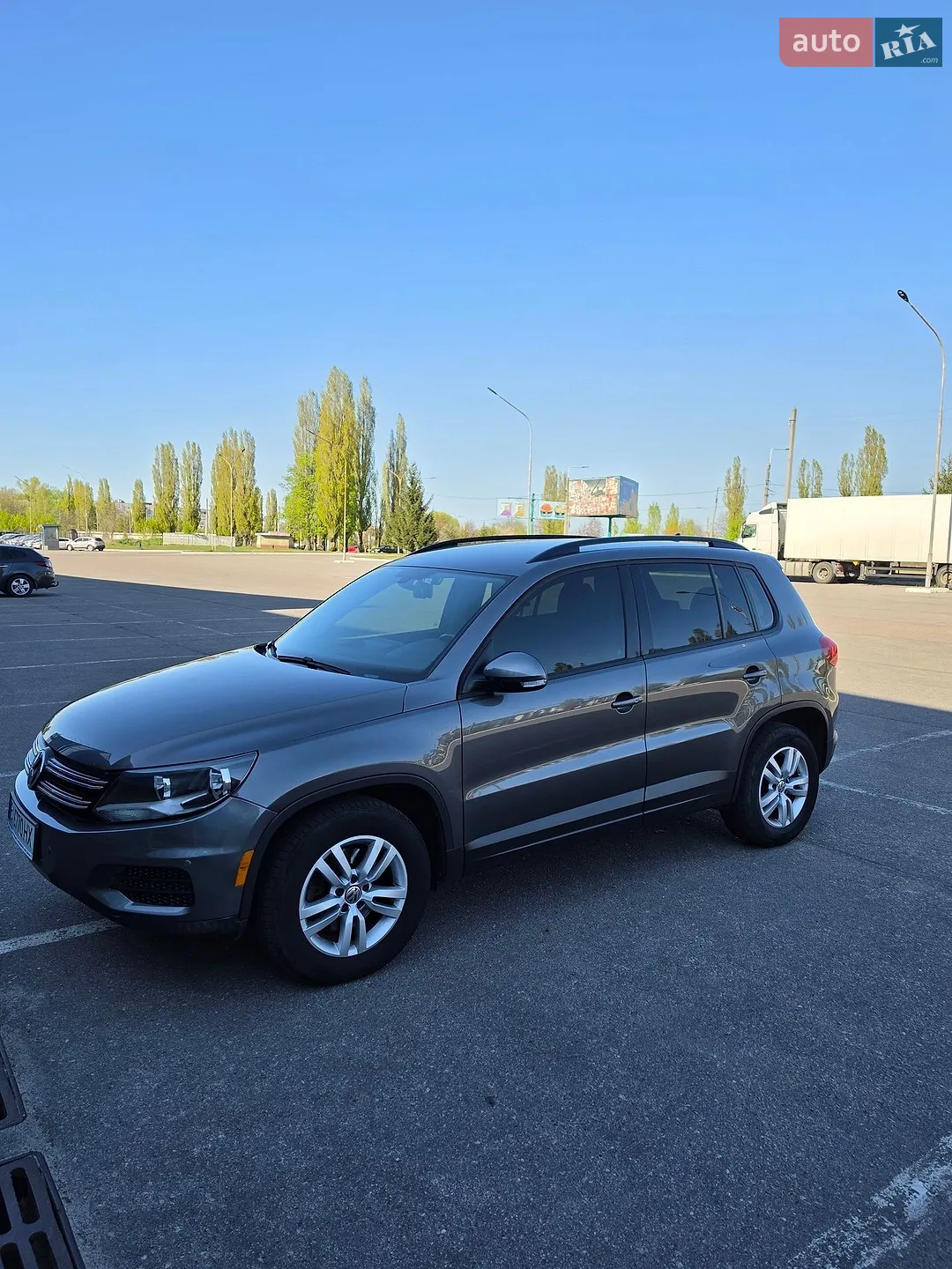 2017 Volkswagen Tiguan - мініатюра 2