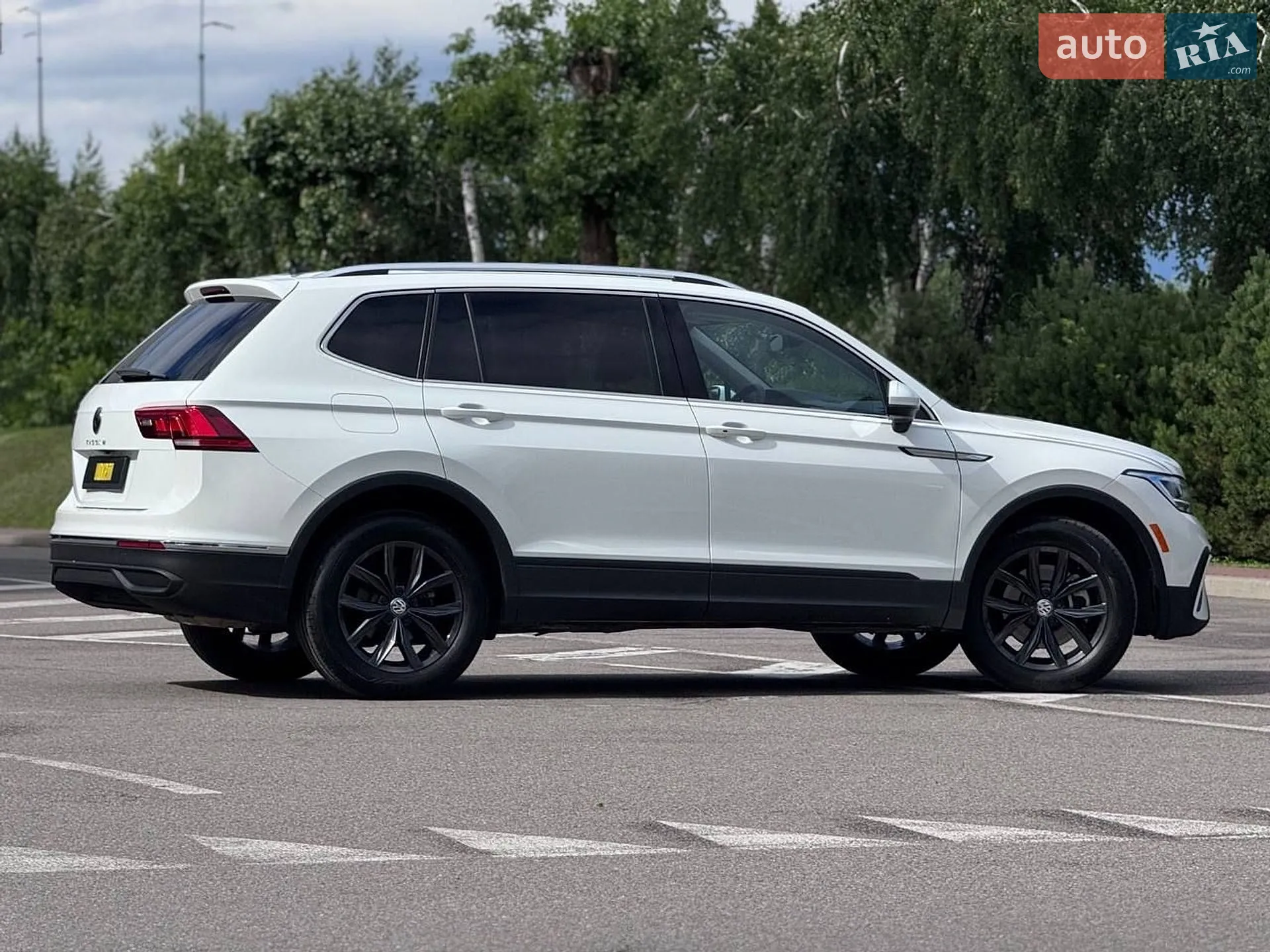 2022 Volkswagen Tiguan - мініатюра 12