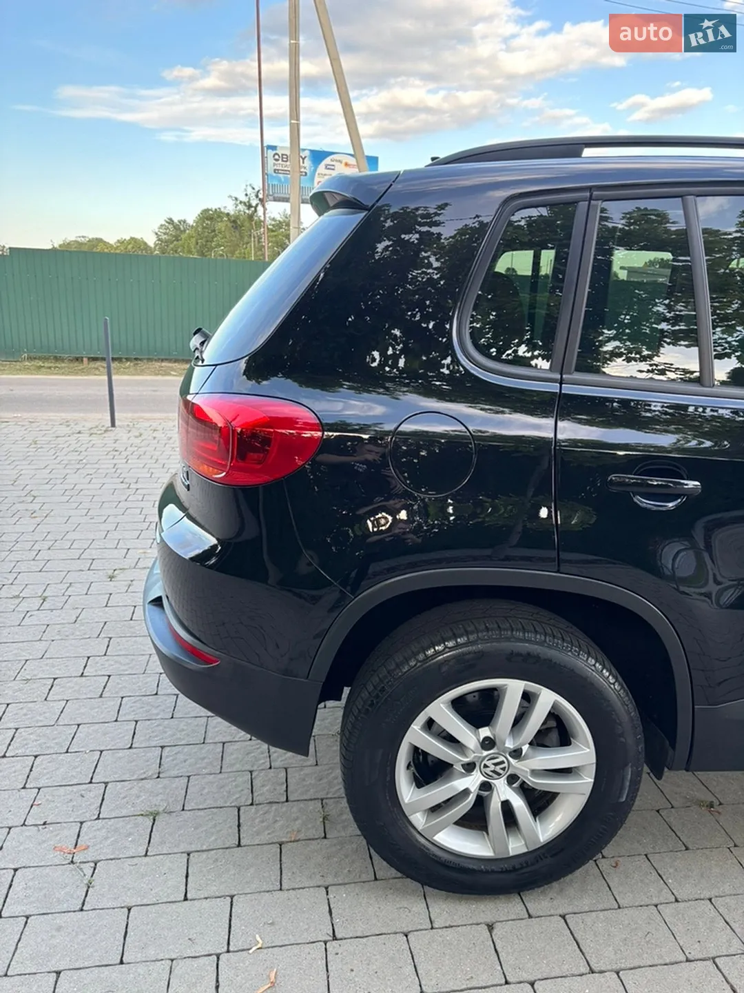 2017 Volkswagen Tiguan - мініатюра 18
