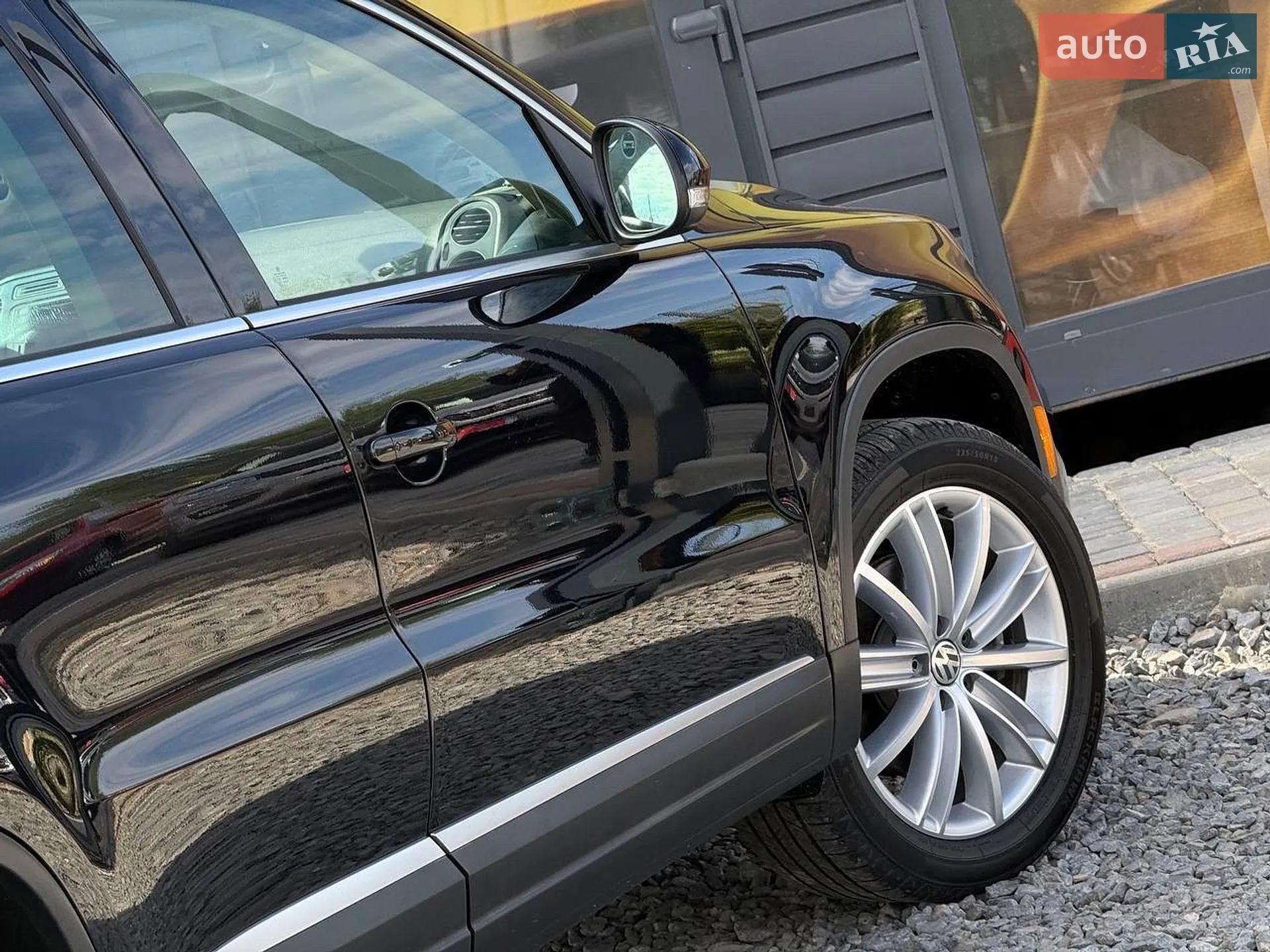 2016 Volkswagen Tiguan - мініатюра 26
