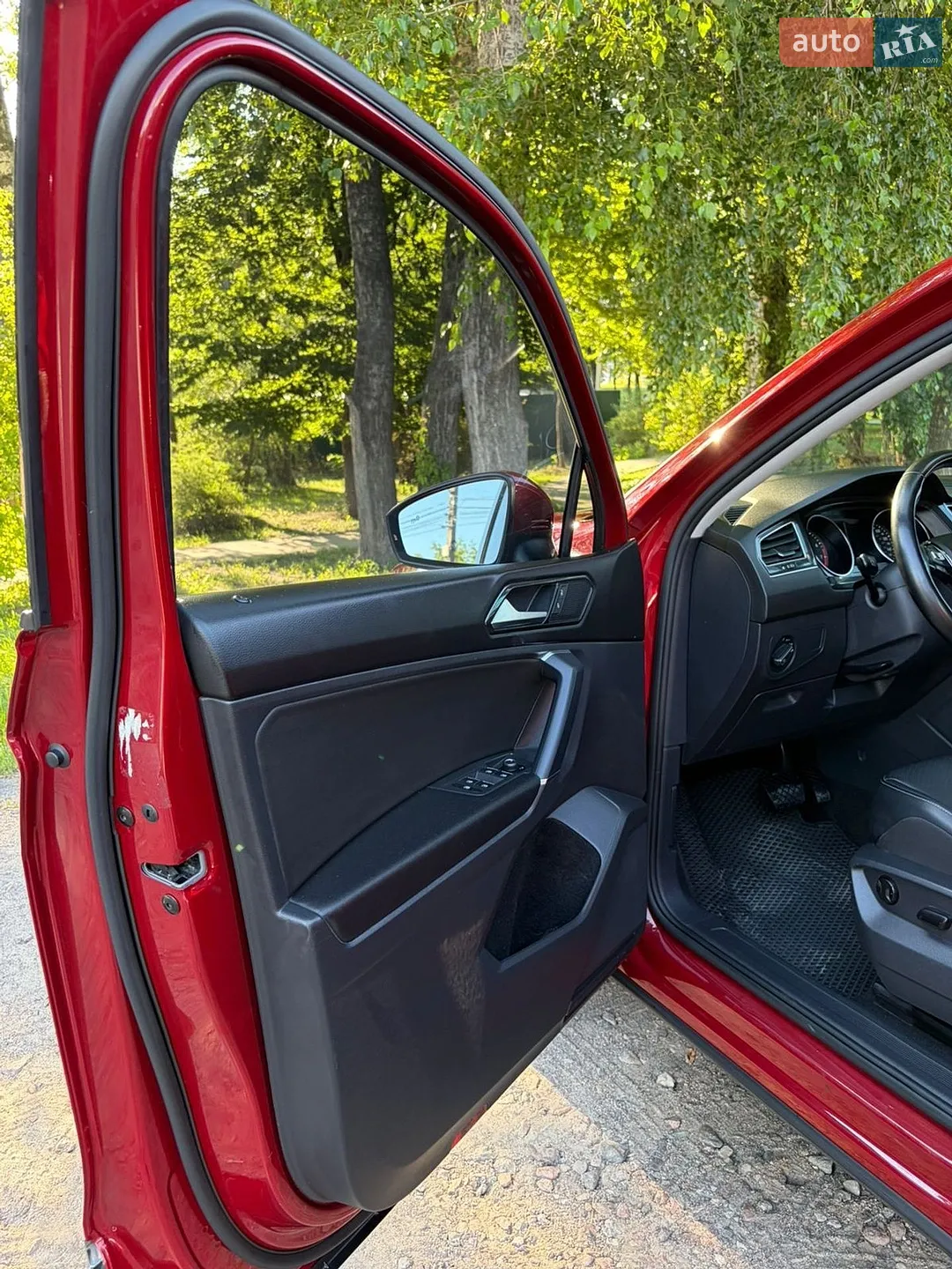 2018 Volkswagen Tiguan - мініатюра 19