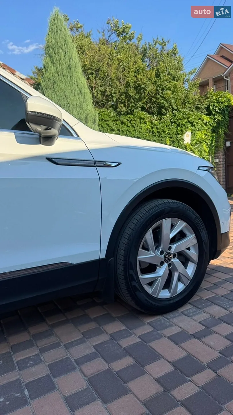 2021 Volkswagen Tiguan - мініатюра 17