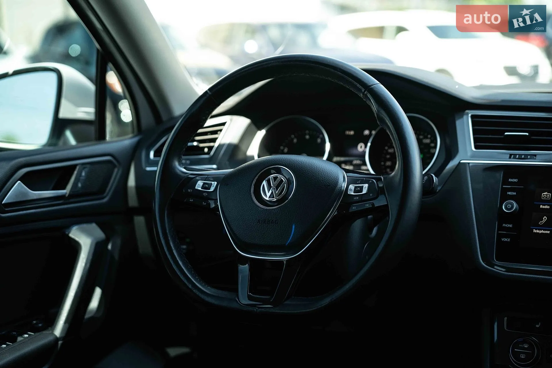 2018 Volkswagen Tiguan - мініатюра 23