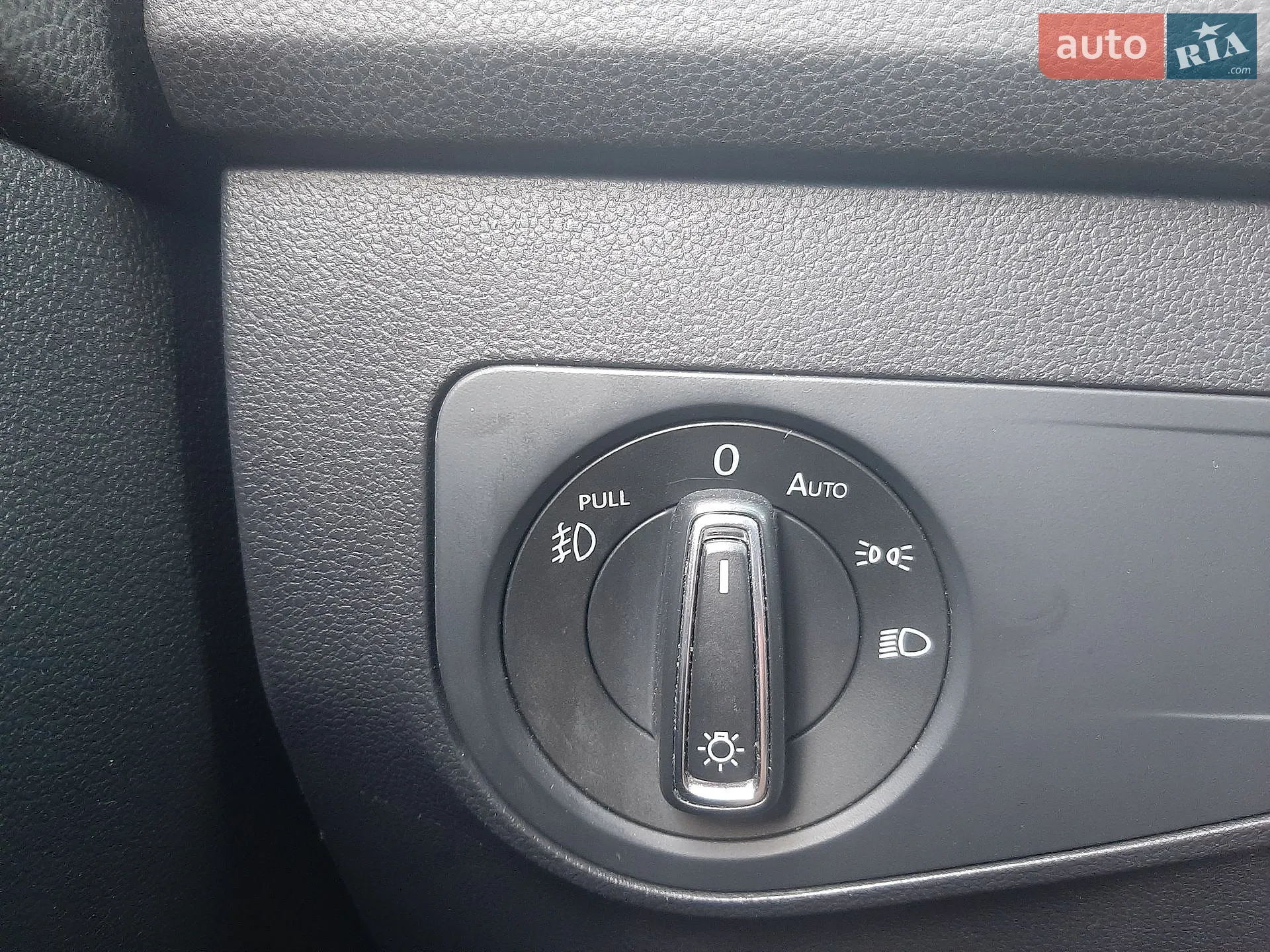 2017 Volkswagen Tiguan - мініатюра 13