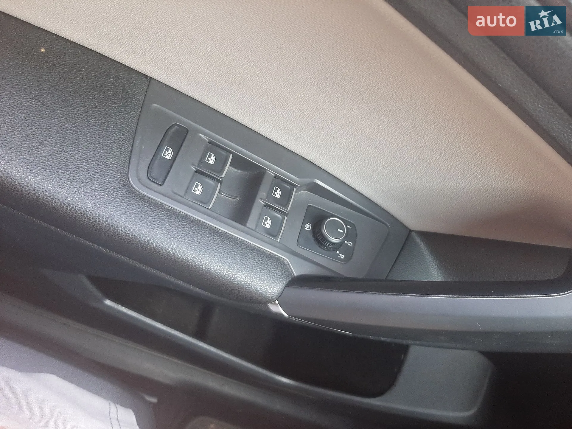 2017 Volkswagen Tiguan - мініатюра 17