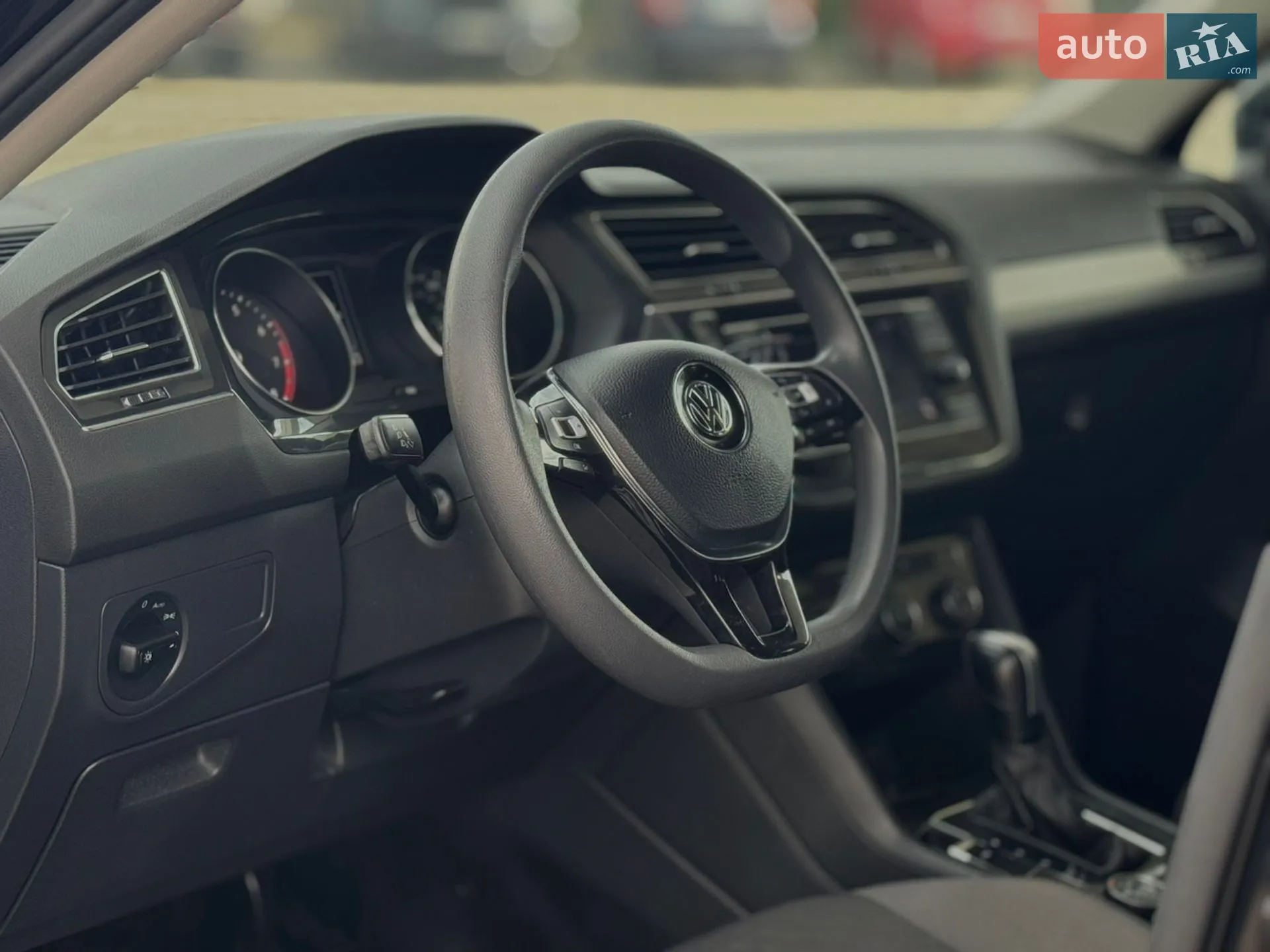 2018 Volkswagen Tiguan - мініатюра 9