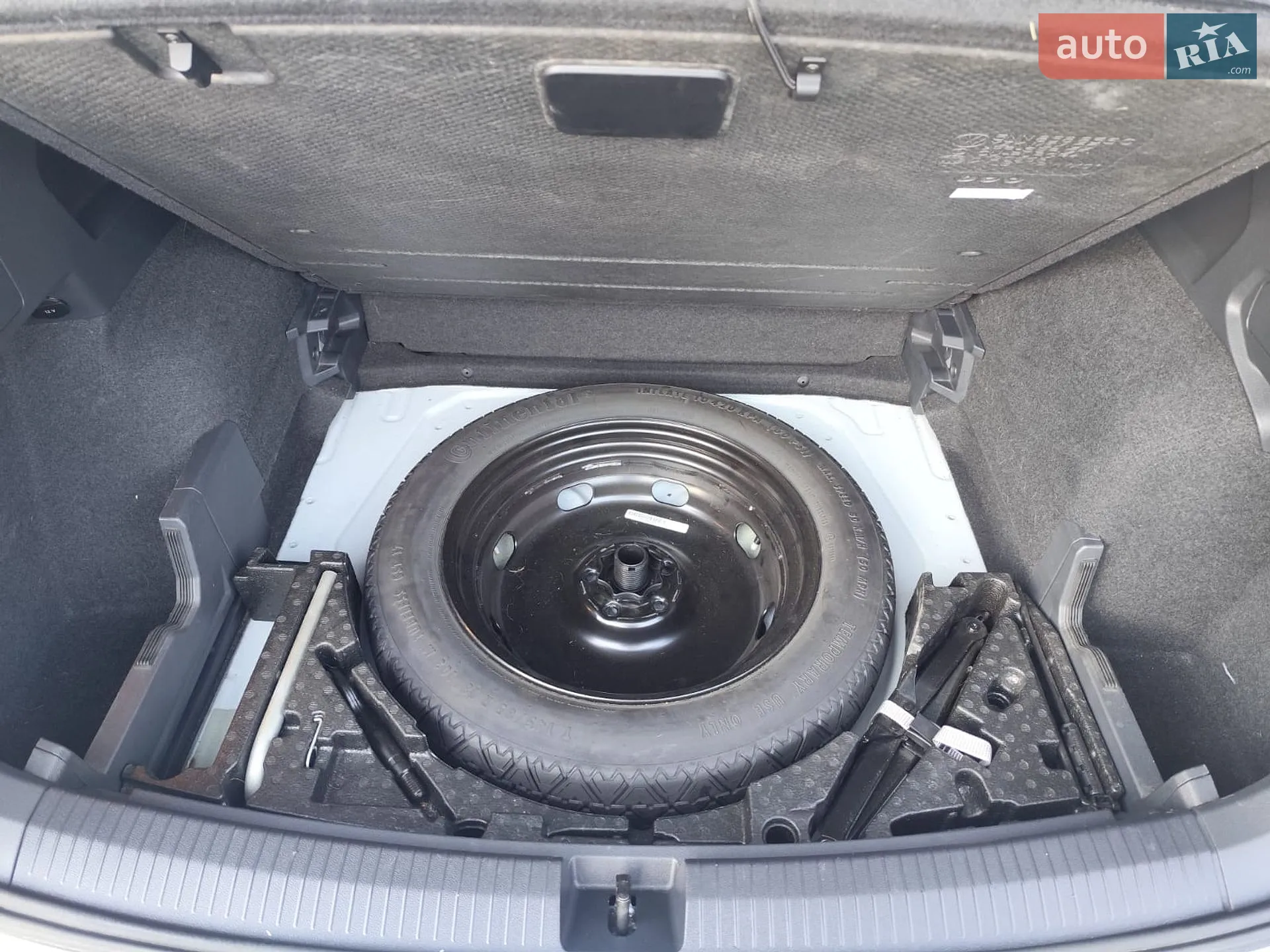 2018 Volkswagen Tiguan - мініатюра 15