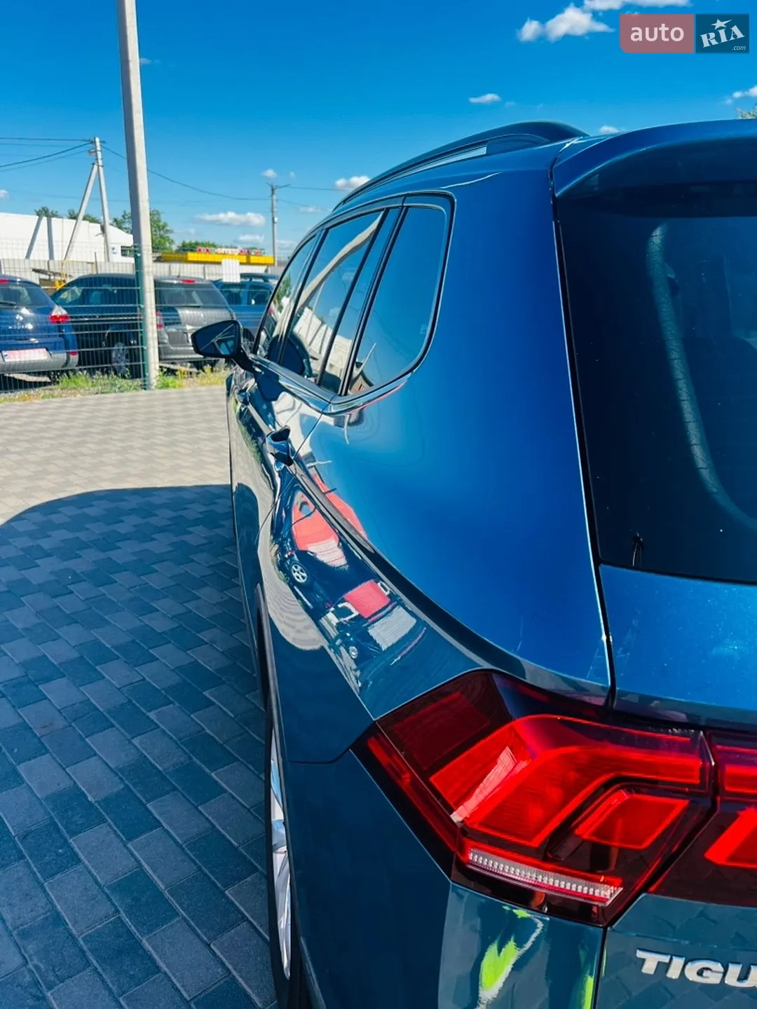2017 Volkswagen Tiguan - мініатюра 27