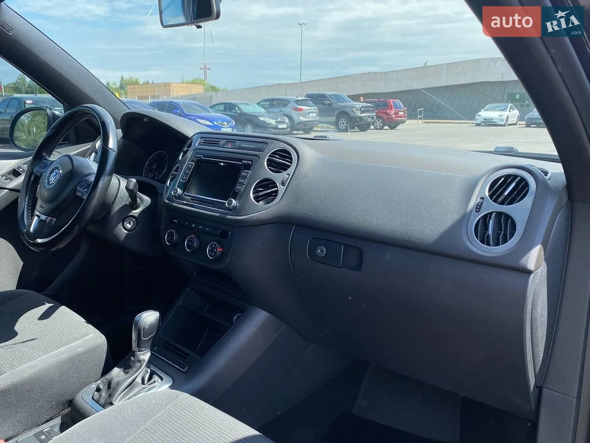 2015 Volkswagen Tiguan - мініатюра 19