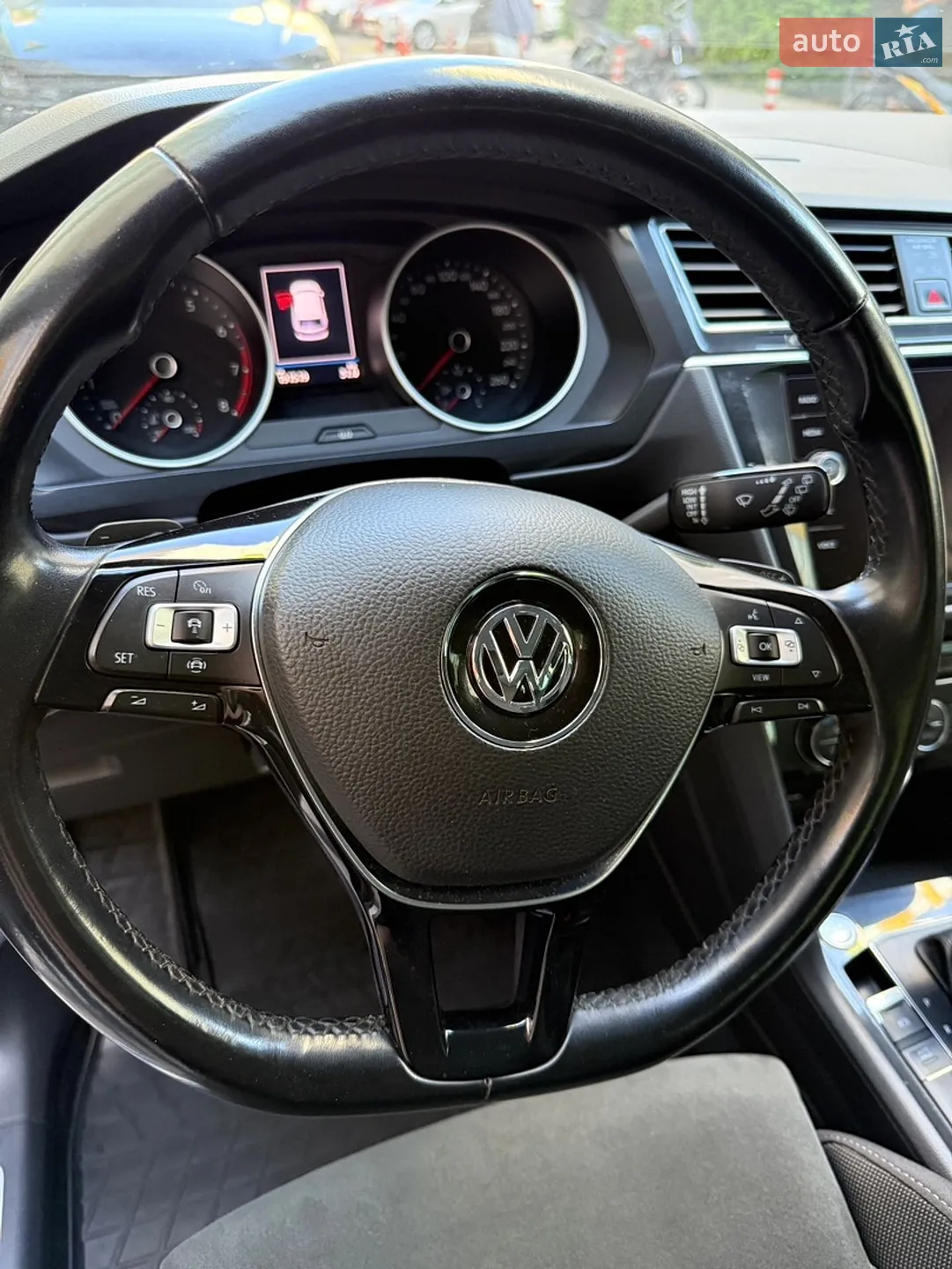 2019 Volkswagen Tiguan - мініатюра 11