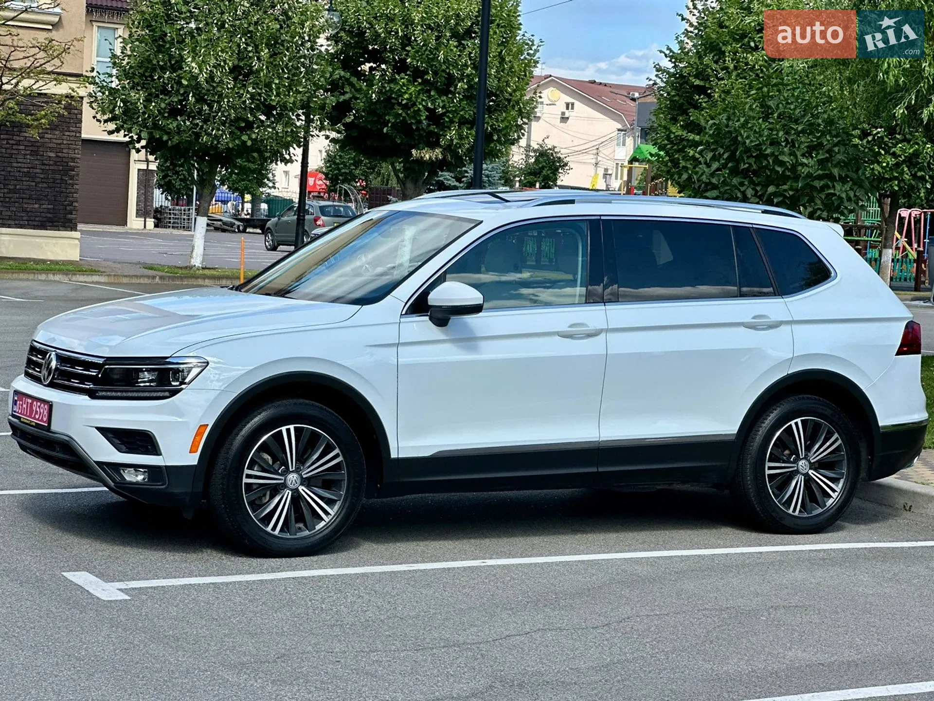 2019 Volkswagen Tiguan - мініатюра 17