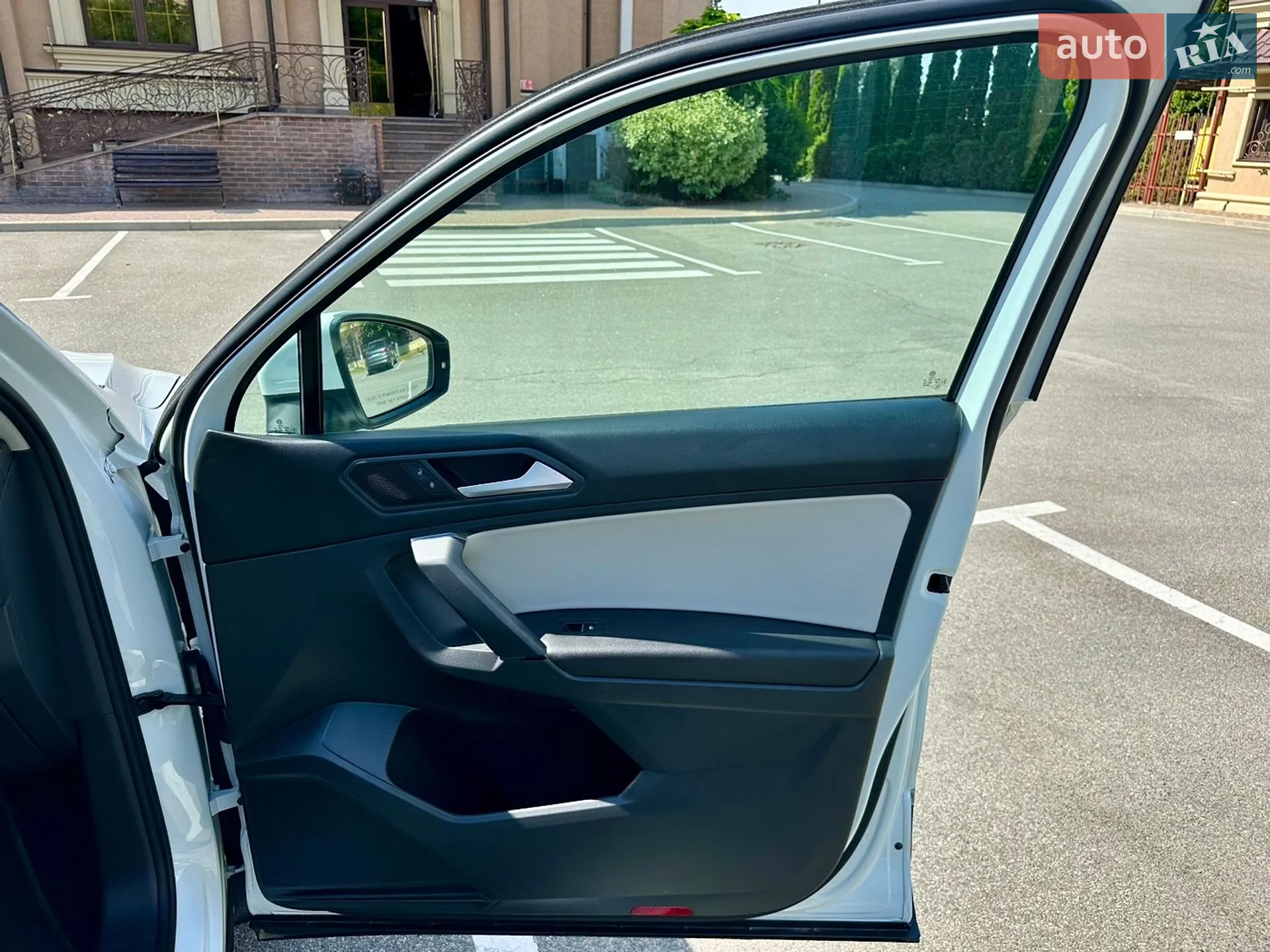 2019 Volkswagen Tiguan - мініатюра 32