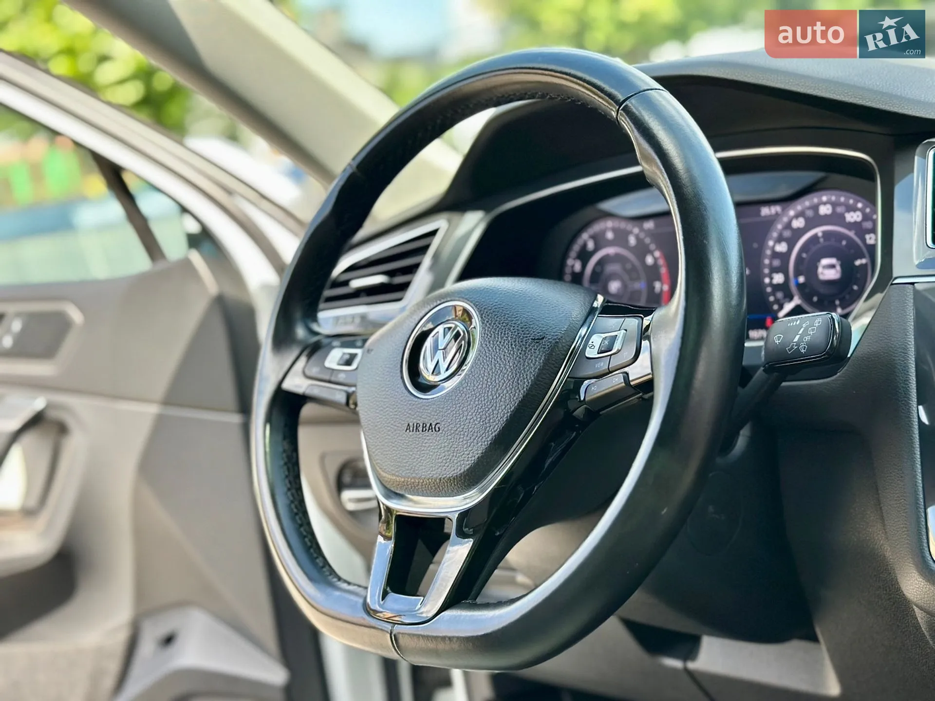 2019 Volkswagen Tiguan - мініатюра 36