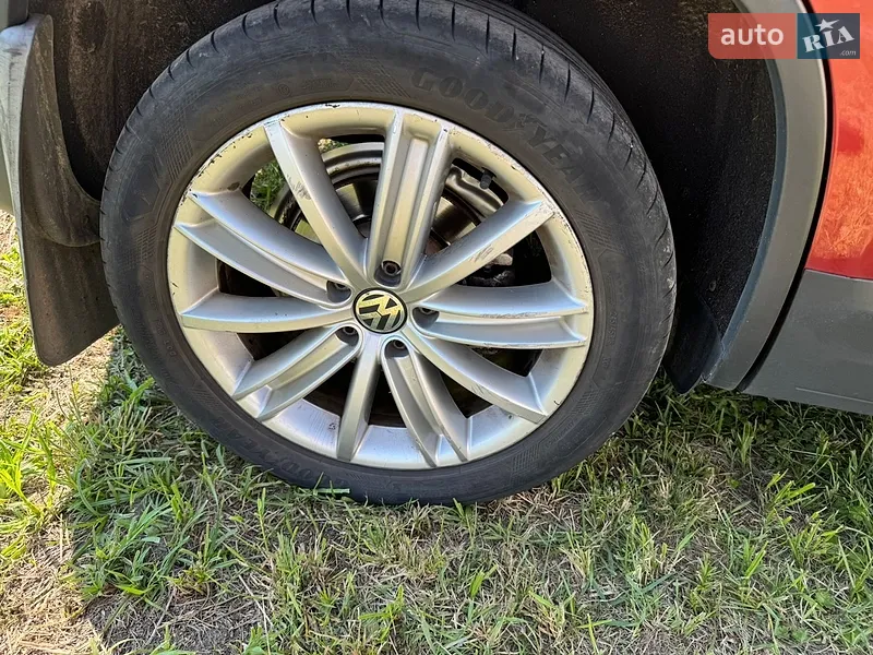 Volkswagen Tiguan 2016 VIN WVGAV7AX0GW058588 фото оголошення 6 з 71
