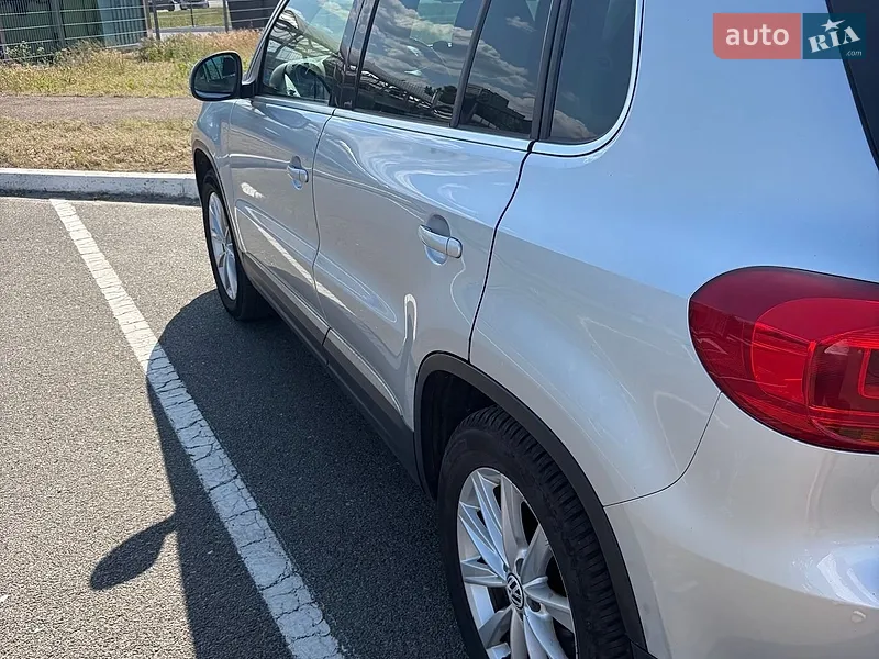 Volkswagen Tiguan 2011 VIN WVGZZZ5NZCW047125 фото оголошення 9 з 59