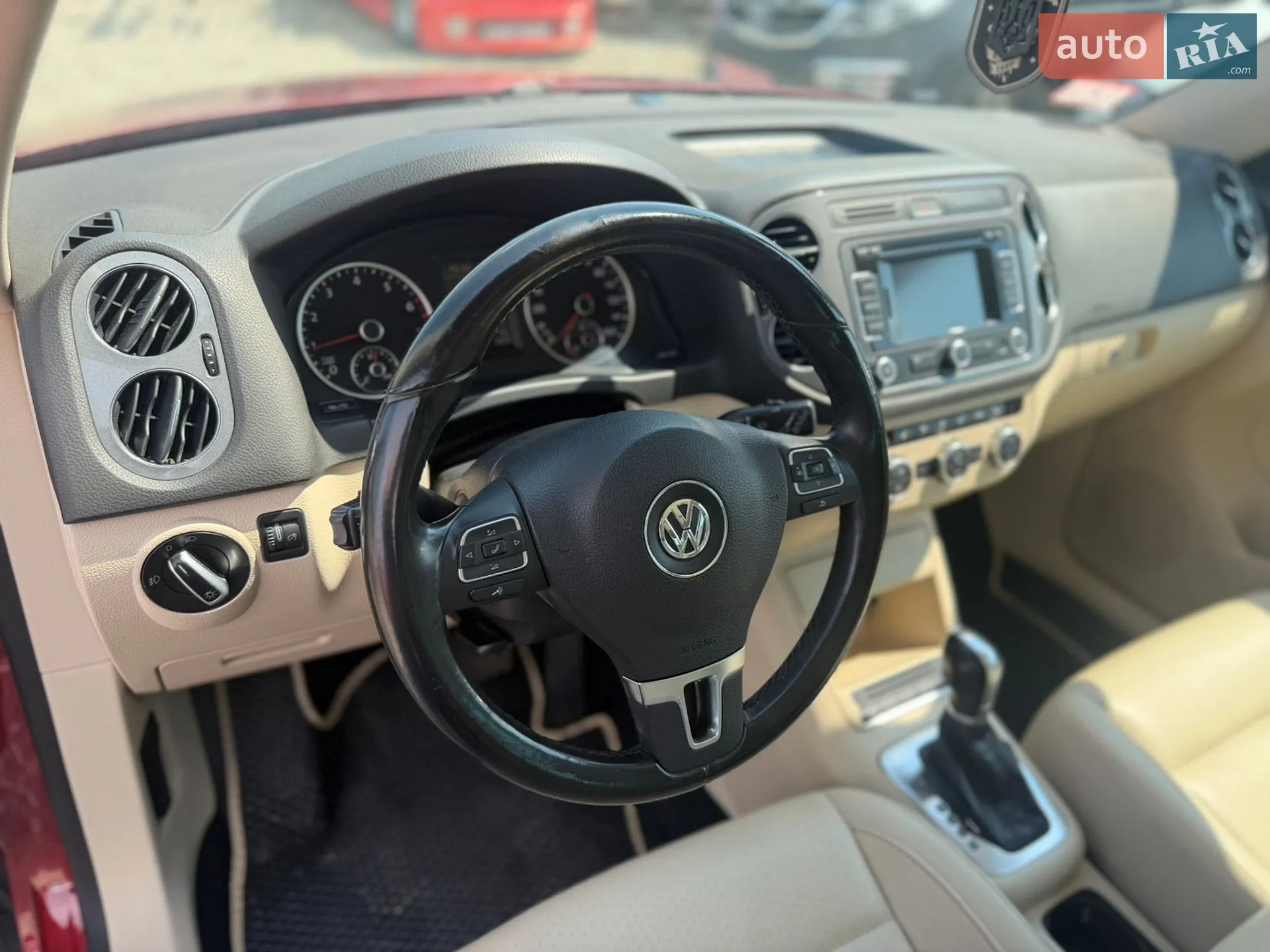 2012 Volkswagen Tiguan - мініатюра 16