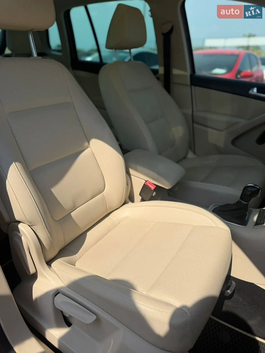 2012 Volkswagen Tiguan - мініатюра 22
